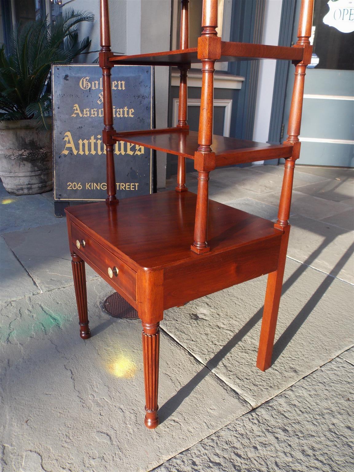 American Federal Mahogany Hinged Five-Tiered One-Drawer Étagère, Balt. C. 1810 2