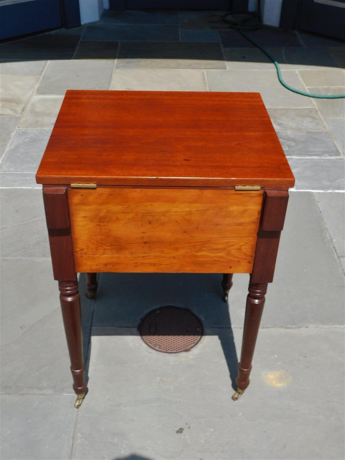 American Federal Mahogany Side Table with Fitted Interior Desk on Casters, 1820  For Sale 8