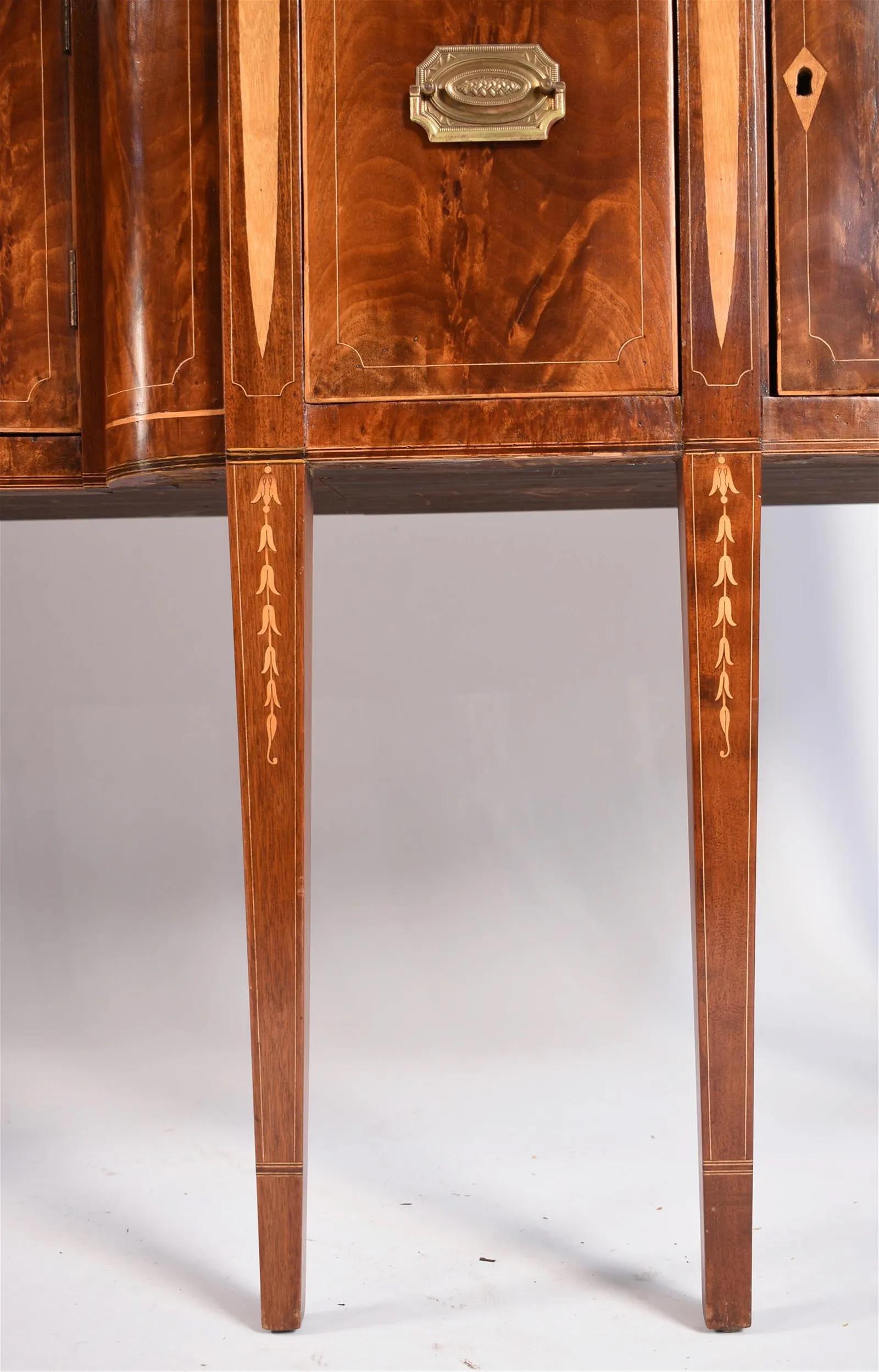 American Federal Mahogany Sideboard, Early 19th Century 3