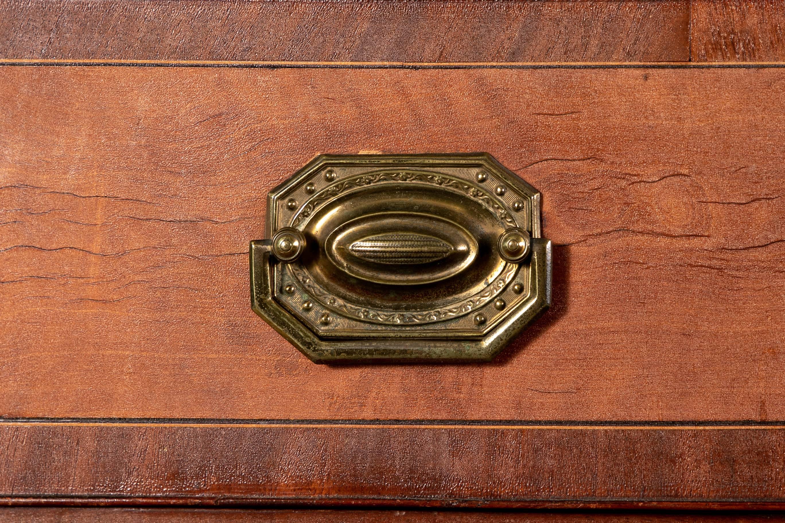 American Federal North Shores Bow Front Chest, circa 1800-1810 5