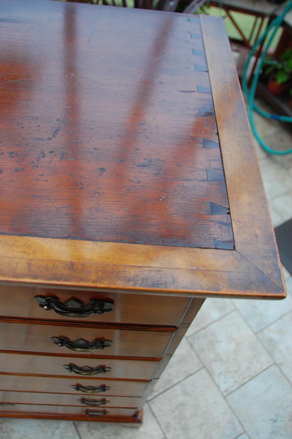 American Federal Period Chippendale Maple Tall Chest of Six Graduated Drawers In Good Condition In Wells, ME