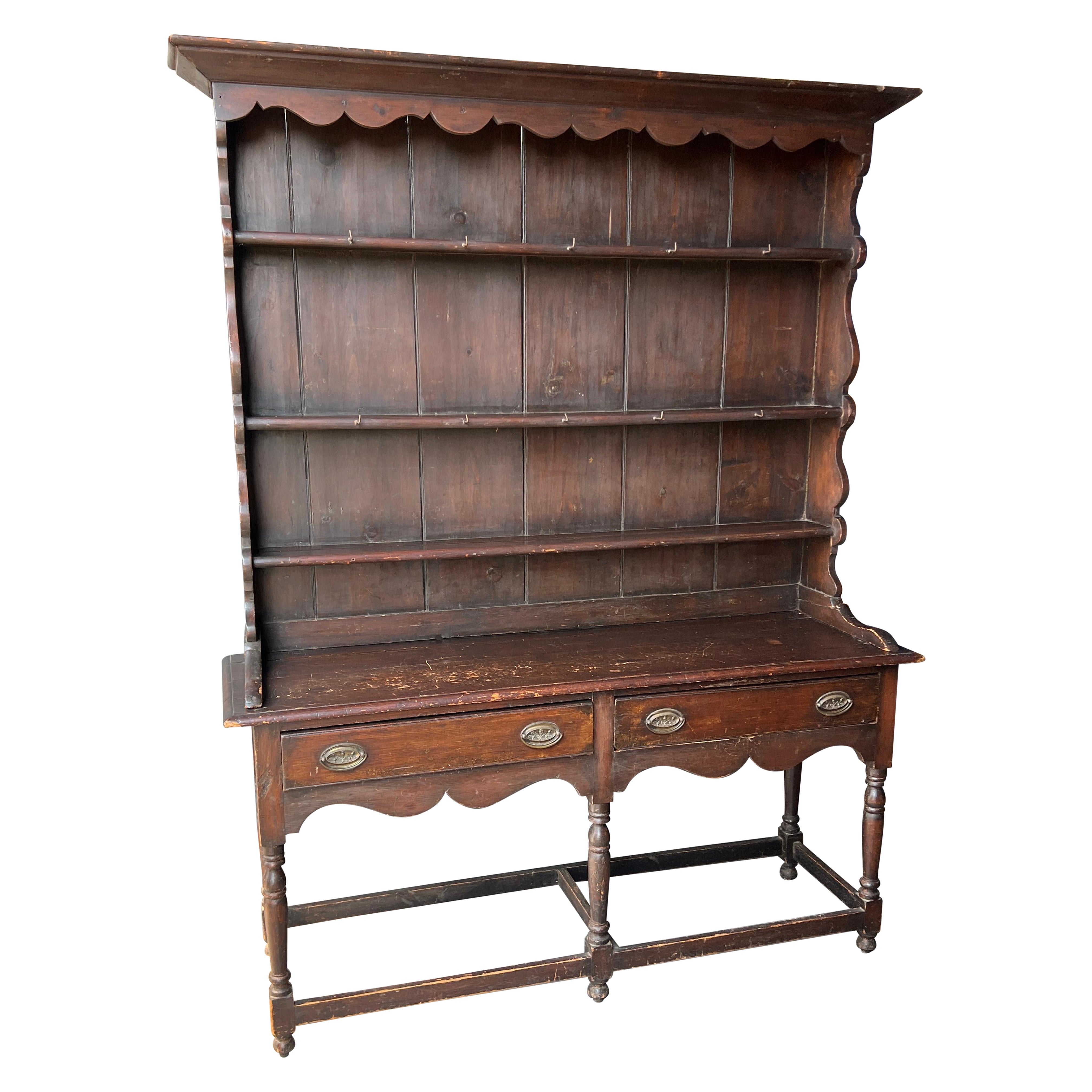 Base per comò e portapiatti in pino del periodo Feder americano con vernice originale in vendita