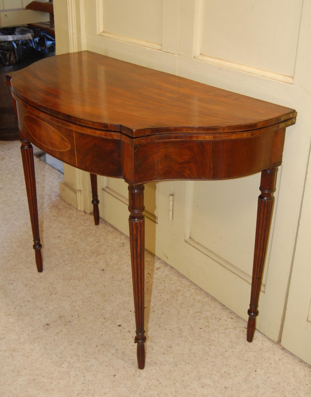 American Federal Serpentine Inlaid Tea Table Attributed to Nehemiah Adams 2