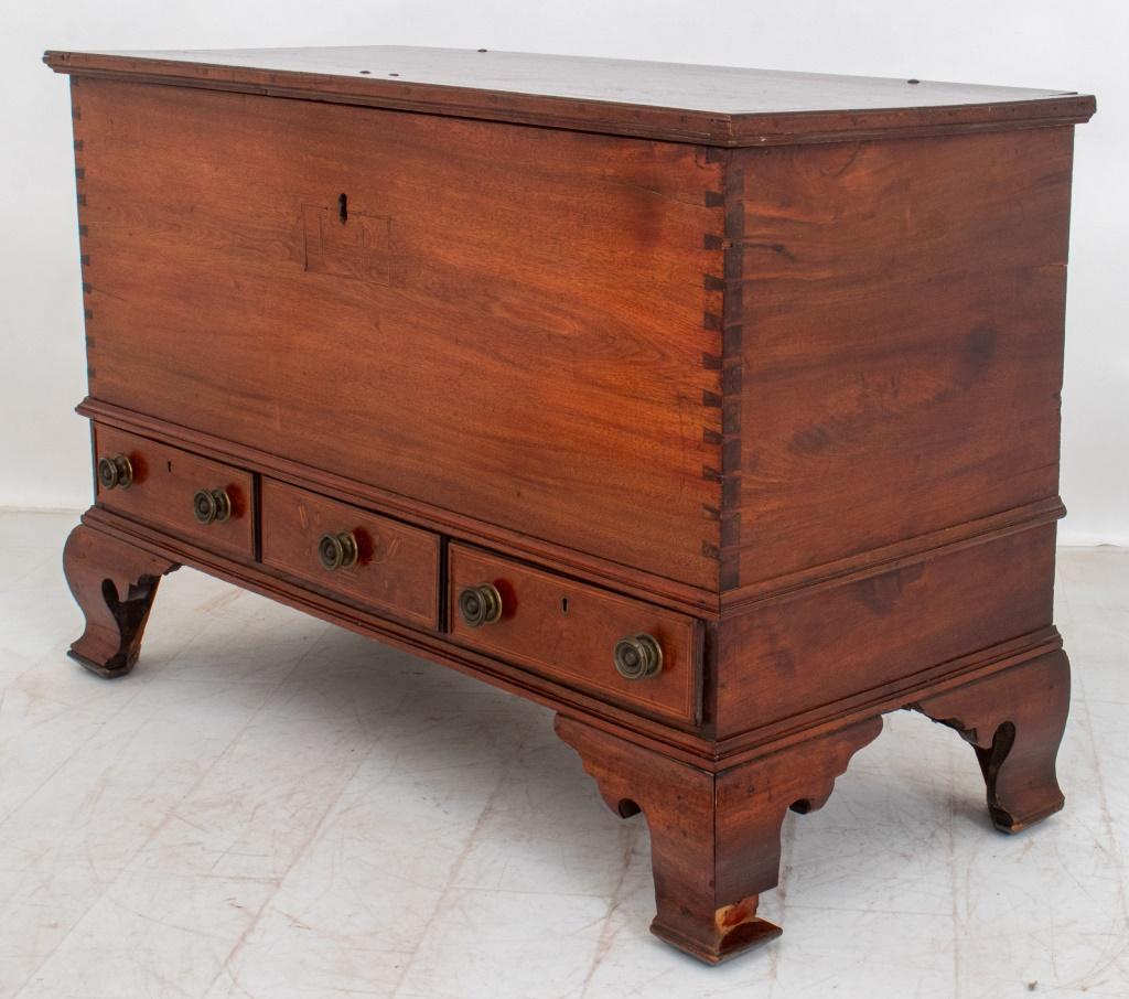 American Federal Style Blanket Chest, 19th C For Sale 3