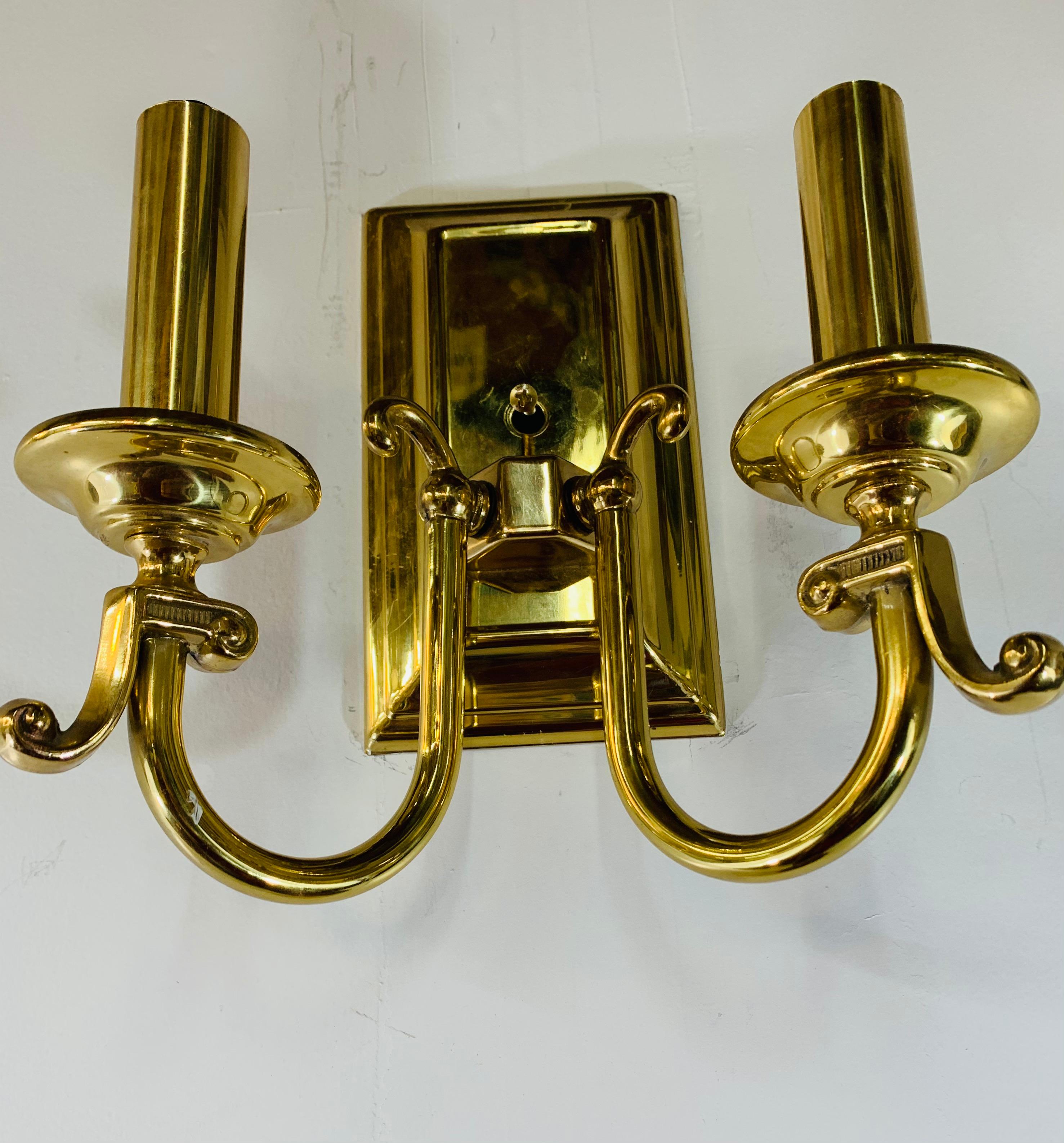 American Federal Style Brass Wall Sconces, Set of 4 In Good Condition In Plainview, NY
