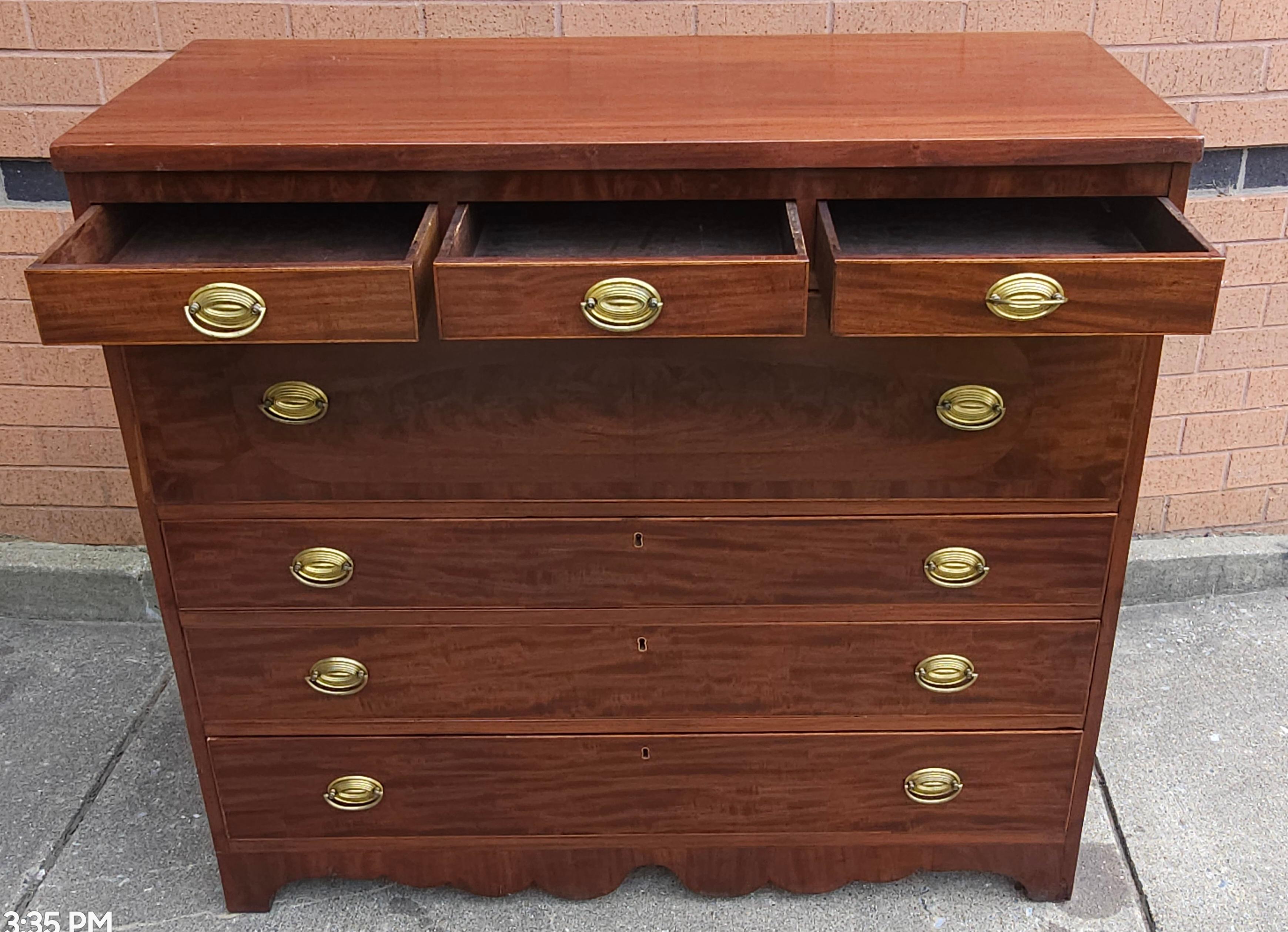 Escritorio de Mayordomo Federal Americano de Caoba Remolino  Nueva York, circa 1800s en venta 4