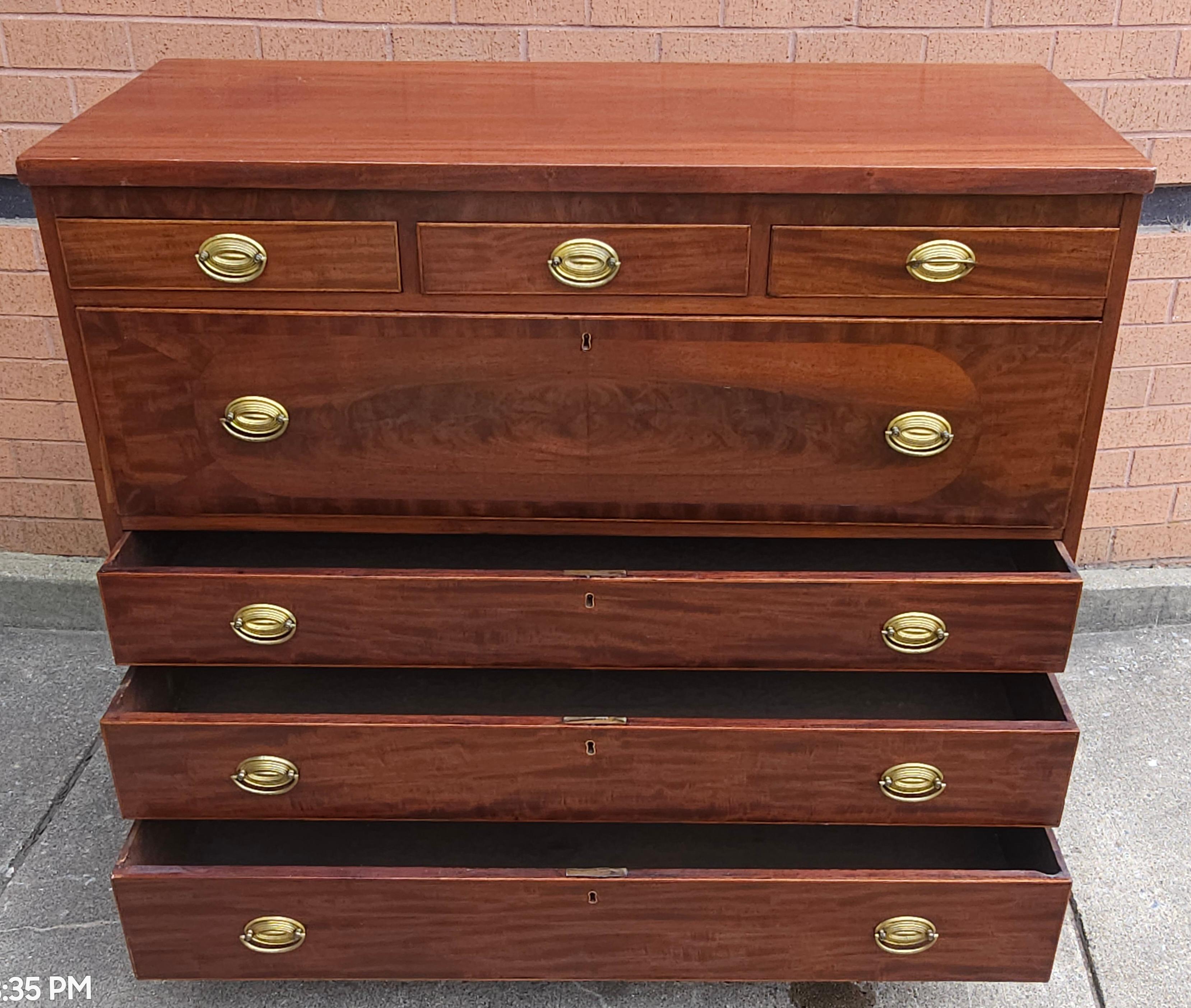 Escritorio de Mayordomo Federal Americano de Caoba Remolino  Nueva York, circa 1800s en venta 5