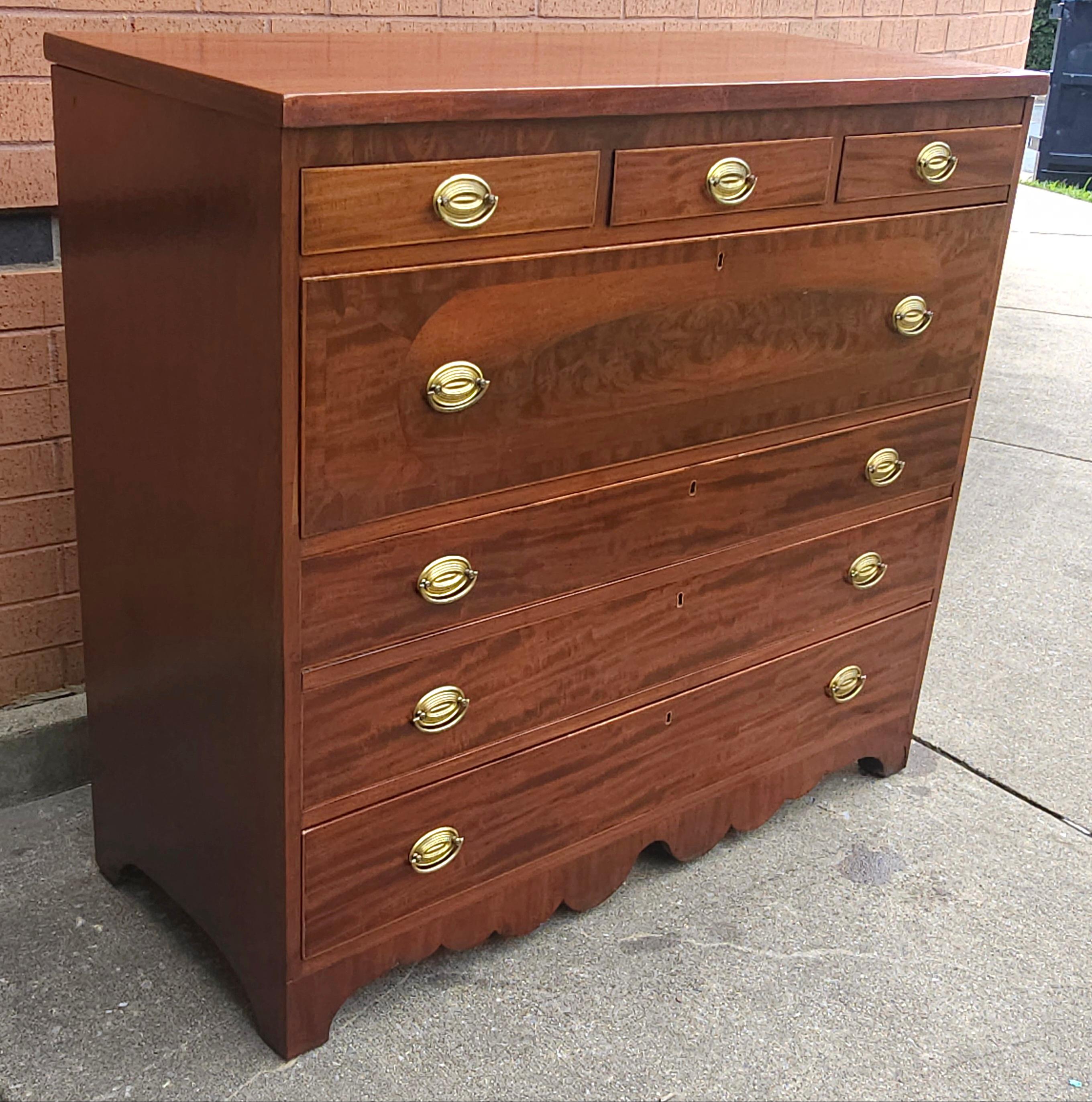 Escritorio de Mayordomo Federal Americano de Caoba Remolino  Nueva York, circa 1800s en venta 1