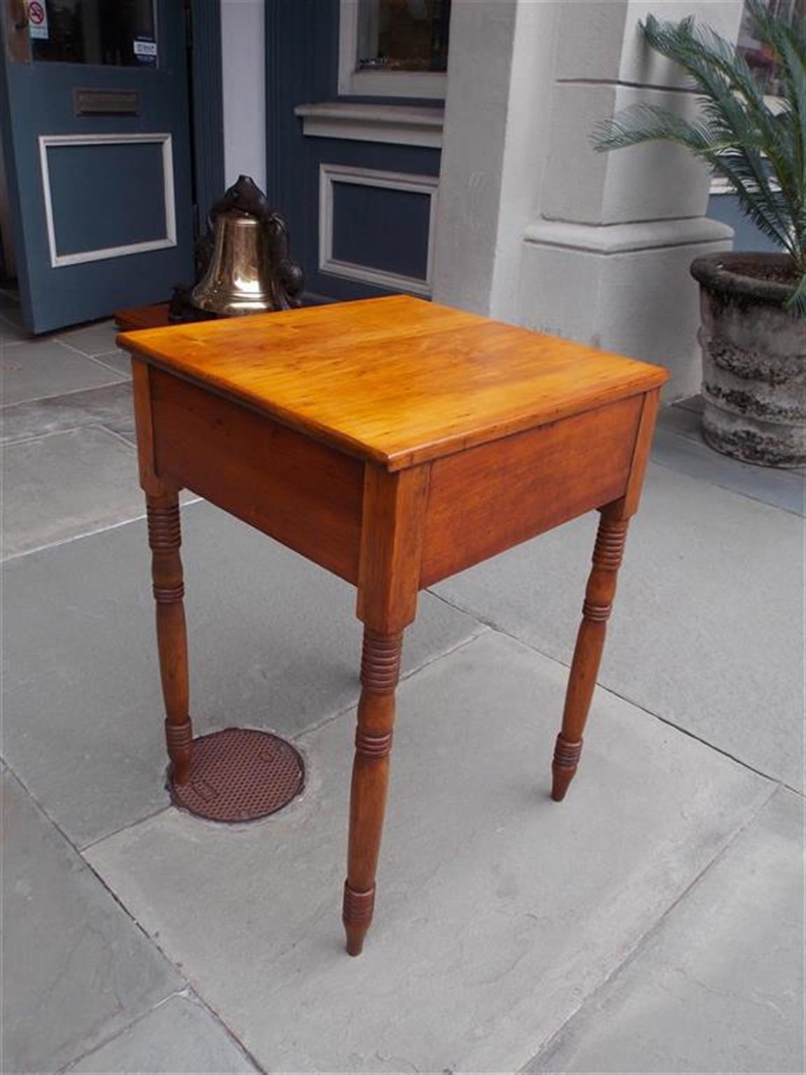 American Federal Tiger Maple One Drawer Stand with Turned Ringed Legs C.  1820 For Sale 2