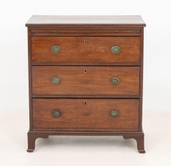 American Federal Walnut Chest of Drawers, Circa 1800