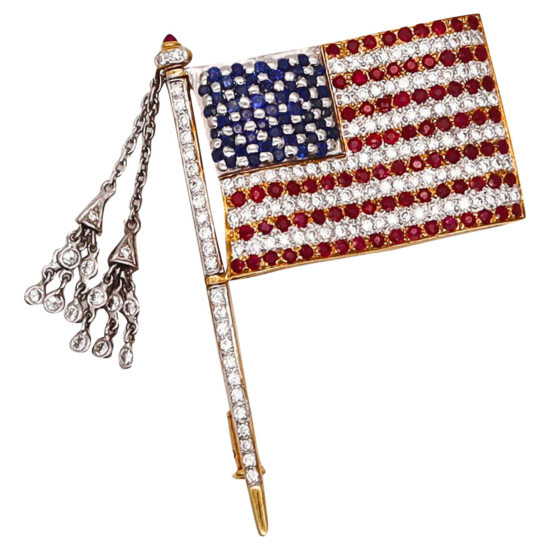 American Flag 1950 Brooch in 18kt Gold with 3.76ctw in Diamonds and Gemstones