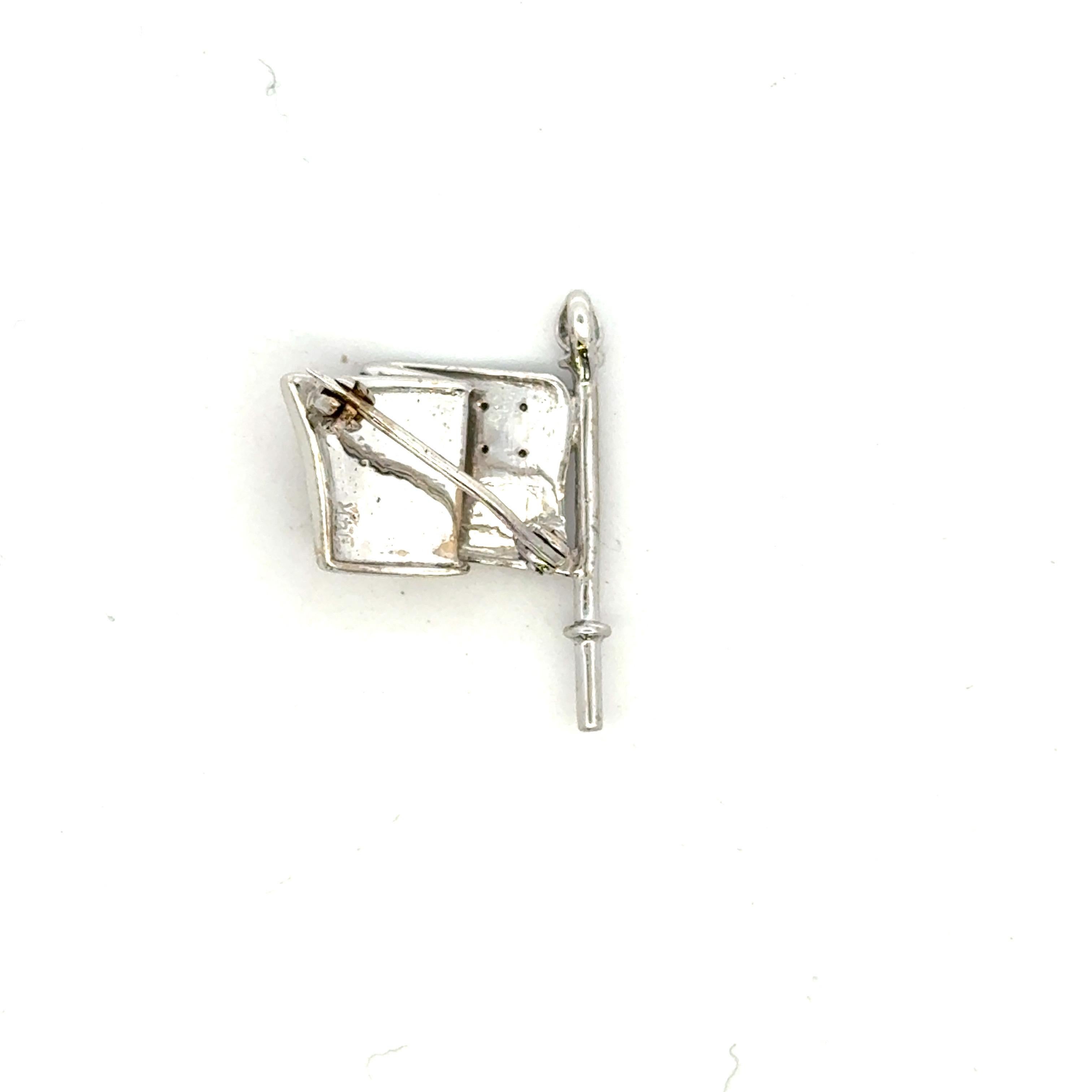 American Flag Diamond Enamel Brooch 14 Karat White Gold 3.8 Grams In New Condition For Sale In New York, NY