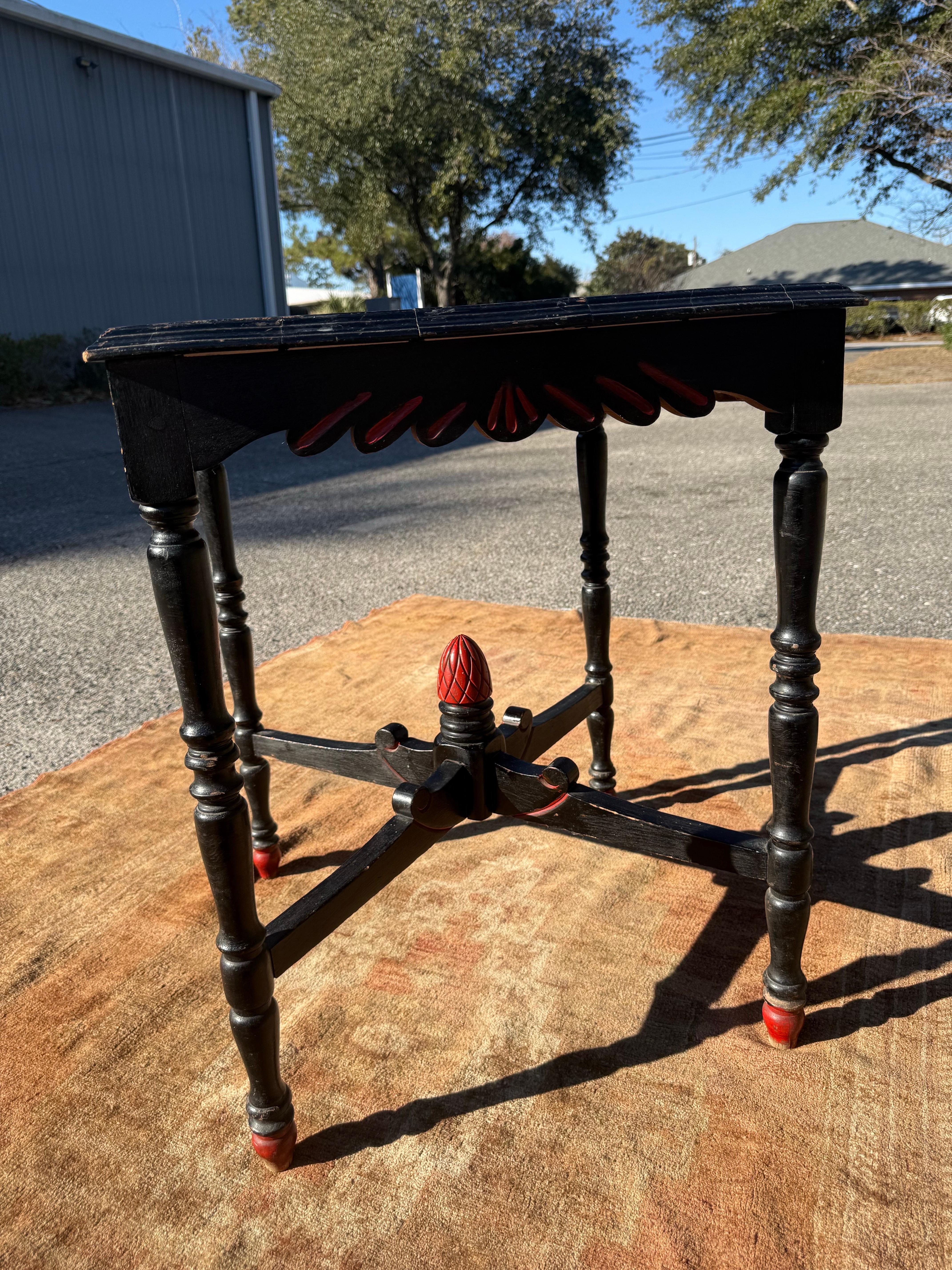 Mesa de Juegos American Folk Art Carved & Painted Madera en venta