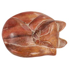 Escultura de Gato Durmiente de American Folk Art Carved