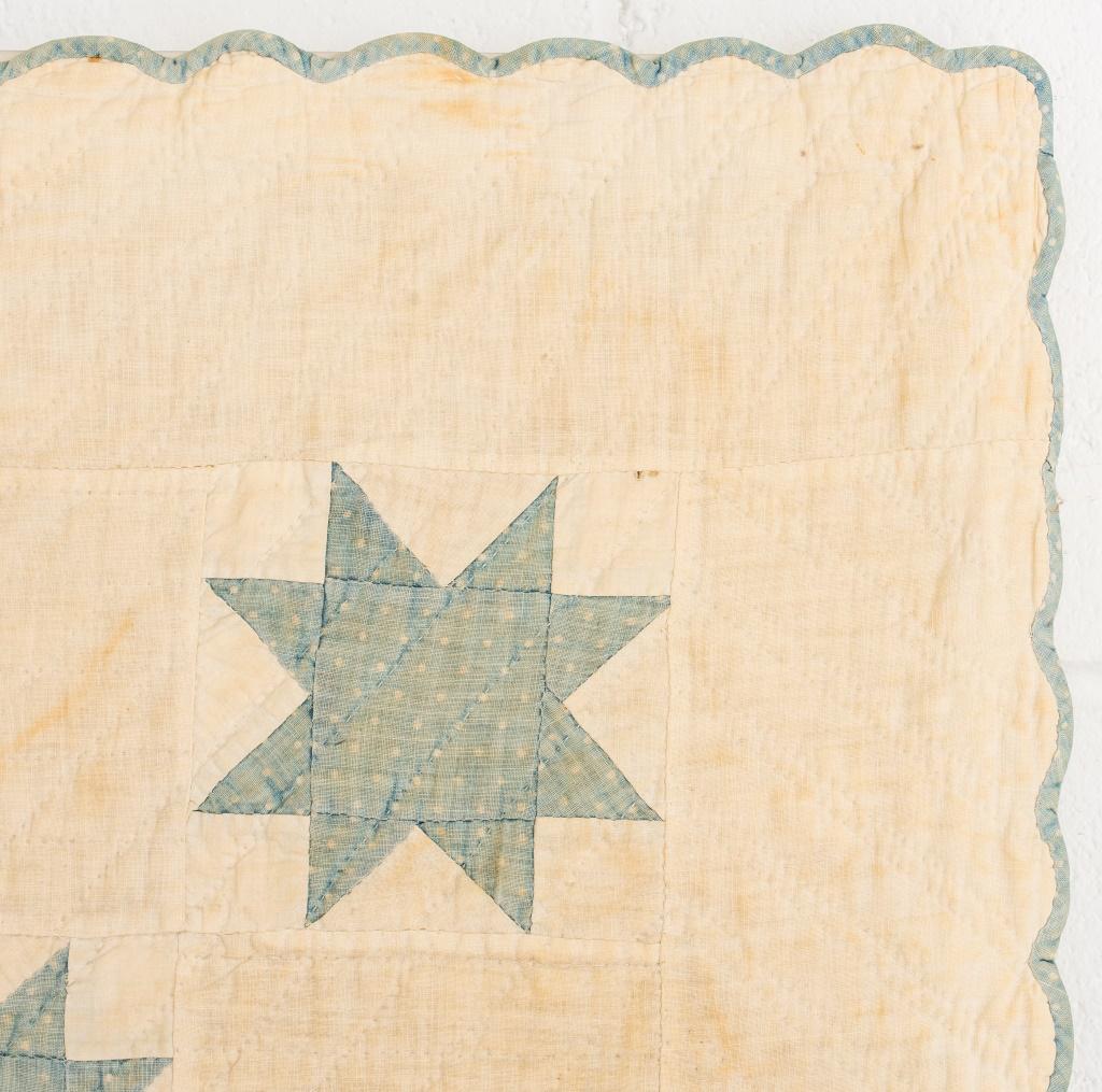 American Folk Art Child's Quilt, 1930s In Good Condition For Sale In New York, NY
