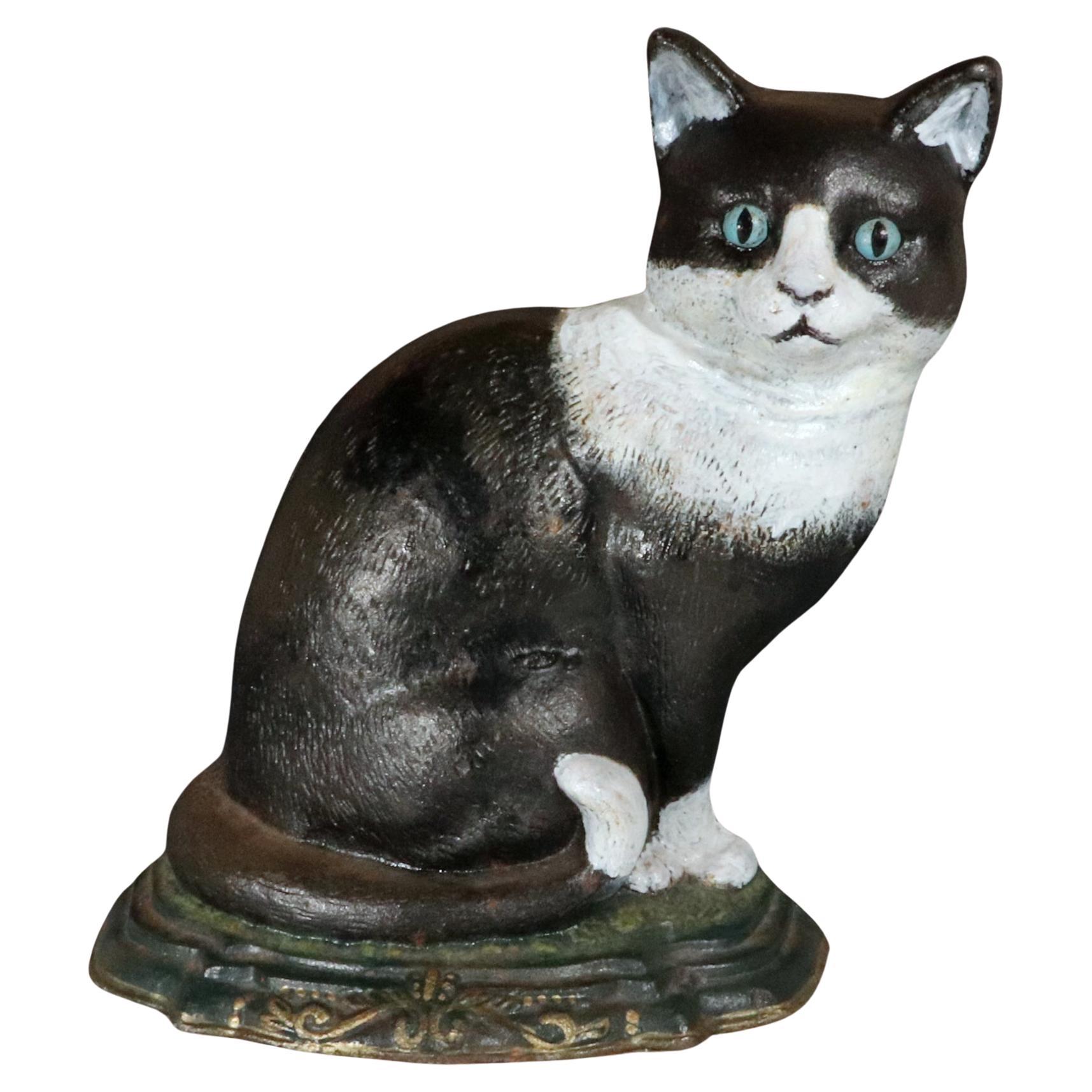 American Folk Art Door Stop in the Form of a Sitting Cat, Early 20th Century For Sale