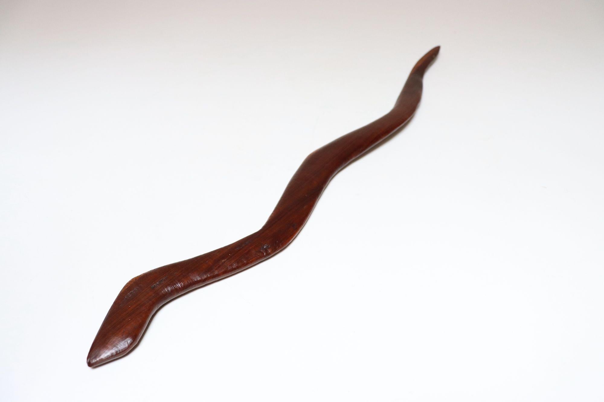 Serpente in legno di palissandro intagliato a mano in stile folk americano in vendita 9