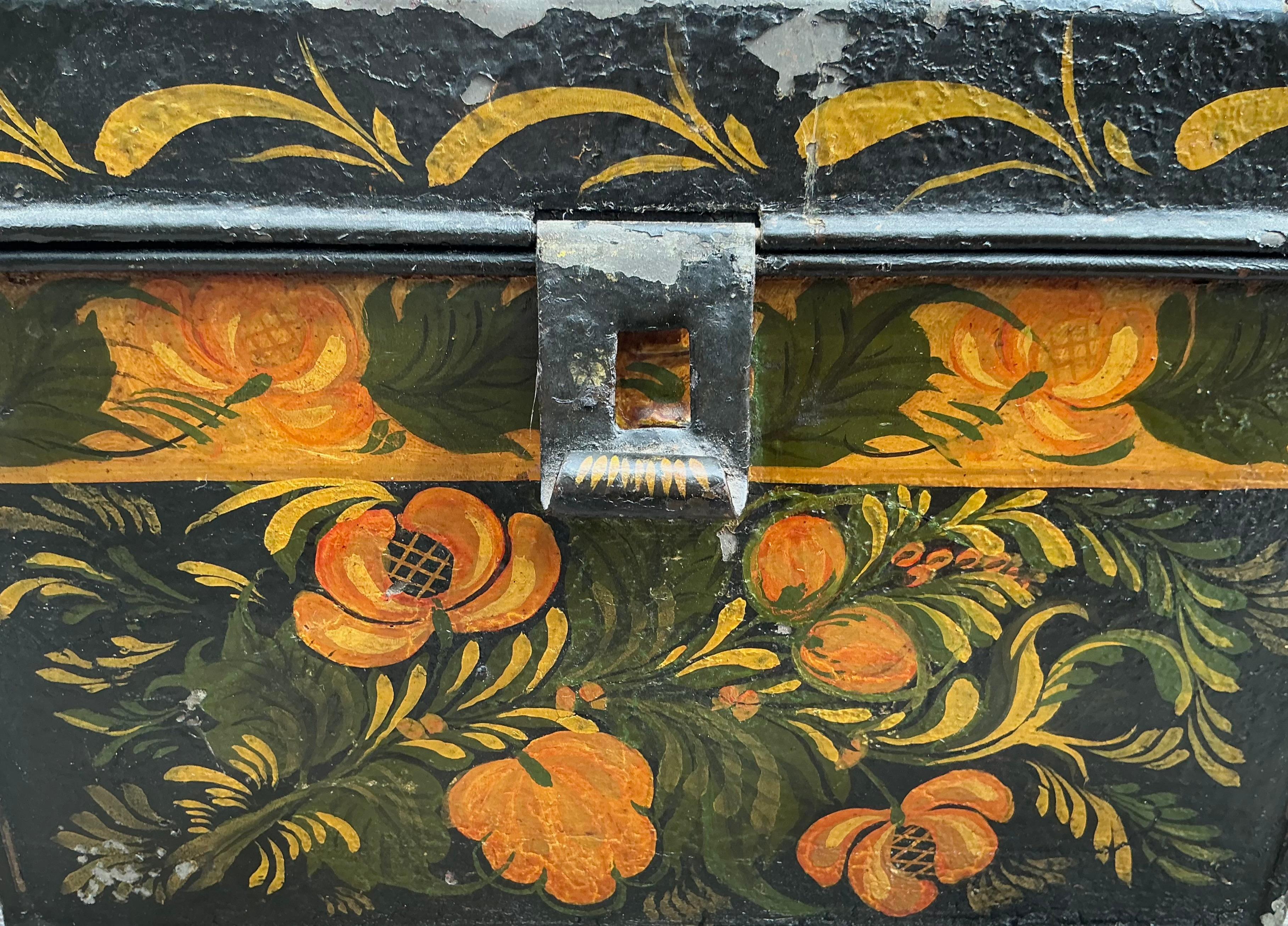 American Folk Art Painted Toleware Tin Box For Sale 3