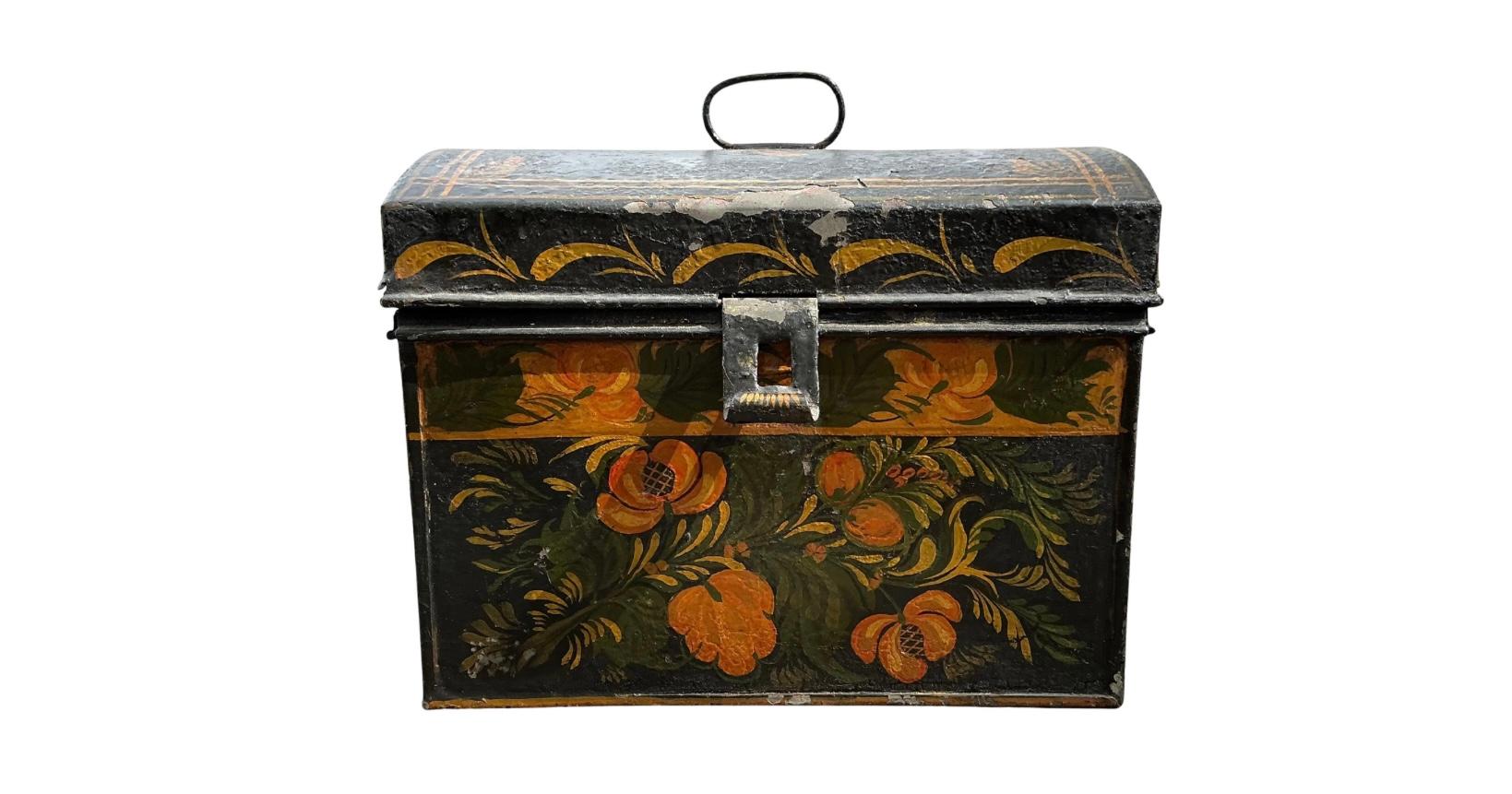 American Folk Art Painted Toleware Tin Box For Sale 4