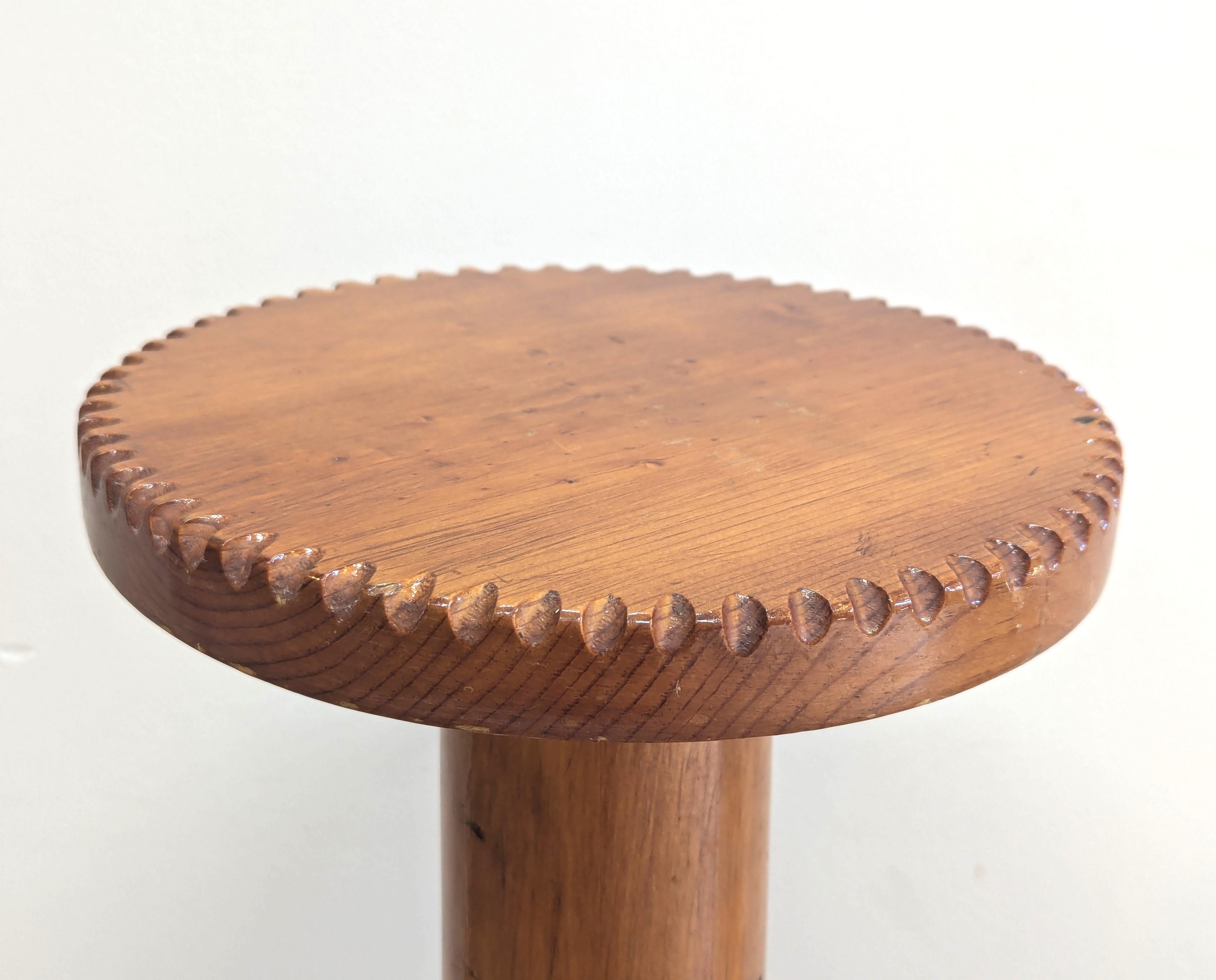 Pine American Folk Art Pedestal Table