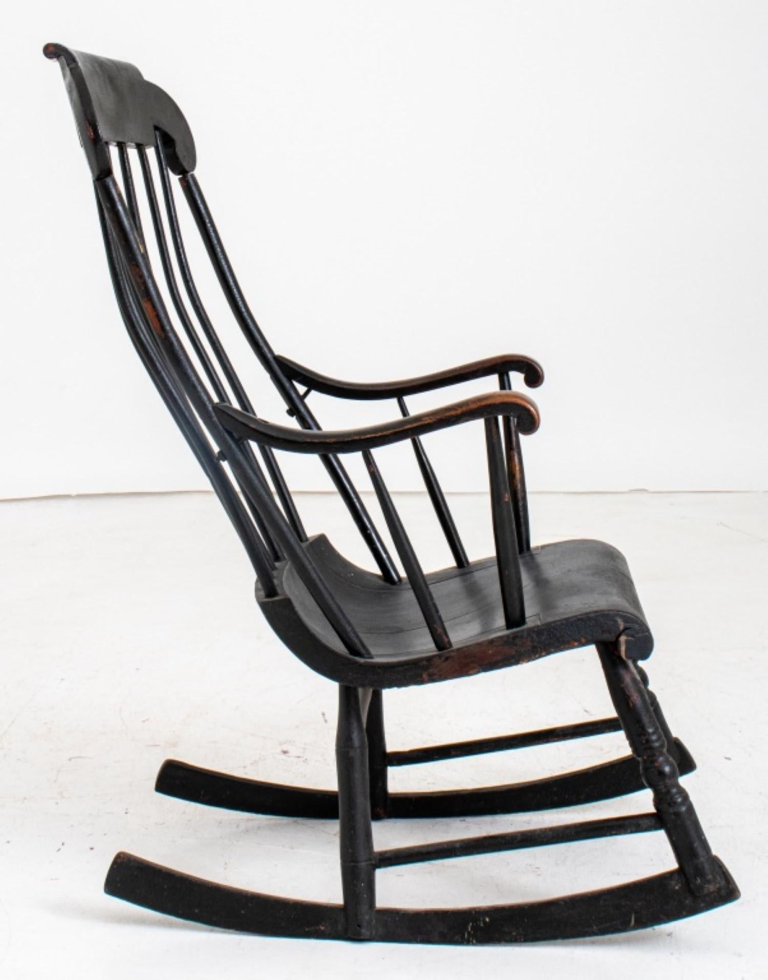 American Folk Milk-Painted Rocking Chair In Good Condition For Sale In New York, NY