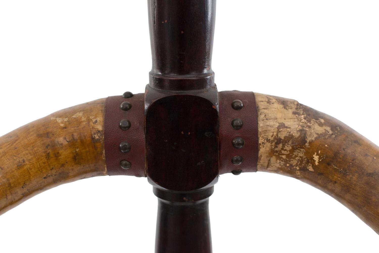 Amerikanisches vierstöckiges Horn-Hatrack (19. Jahrhundert) im Angebot