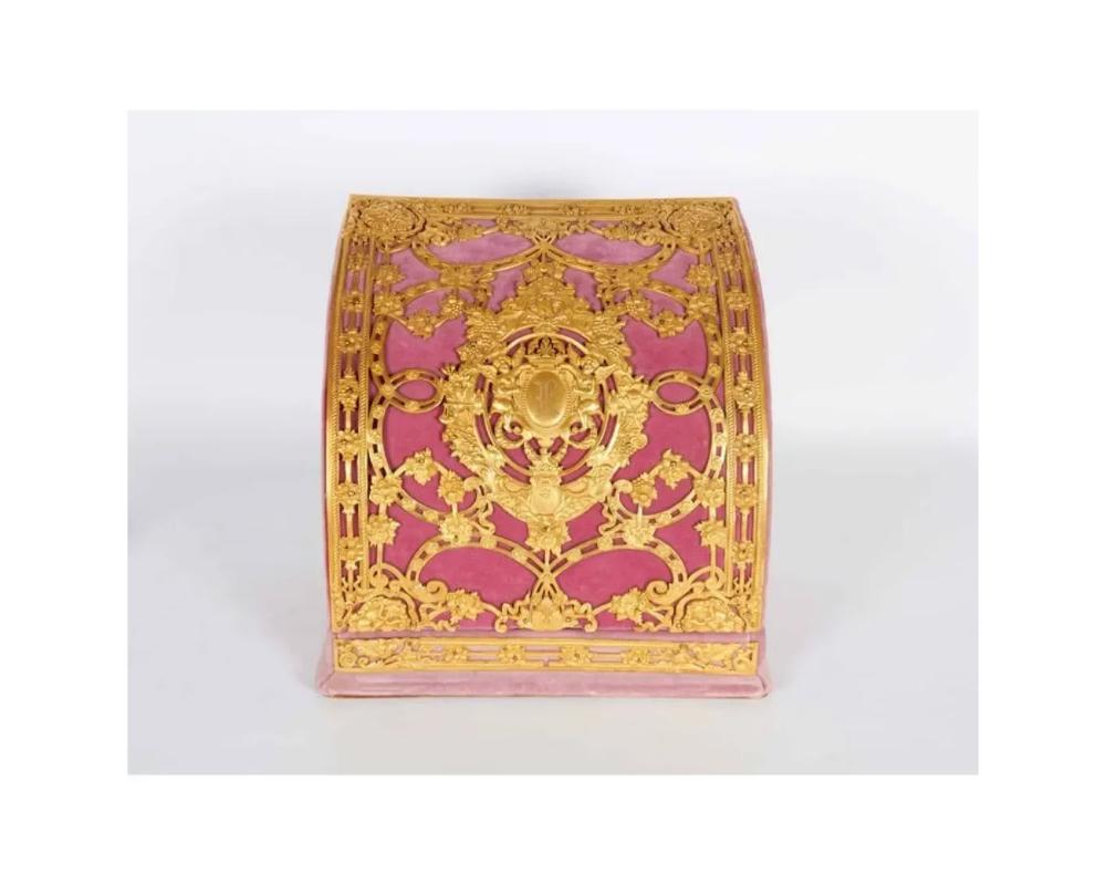 American Gilt Bronze Ormolu-Mounted Pink Velvet Desk Set E. F. Caldwell & Co. In Good Condition For Sale In New York, NY