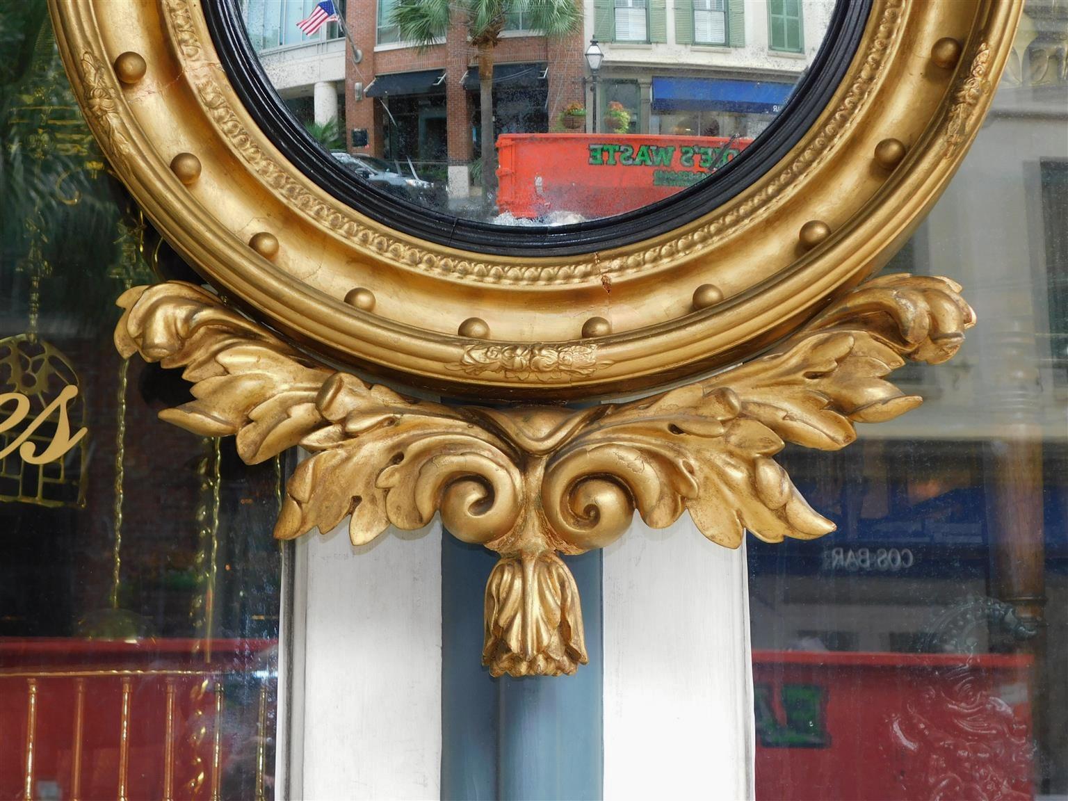 American Gilt Wood and Ebonized Foliage Convex Wall Mirror, Circa 1825 In Excellent Condition For Sale In Hollywood, SC