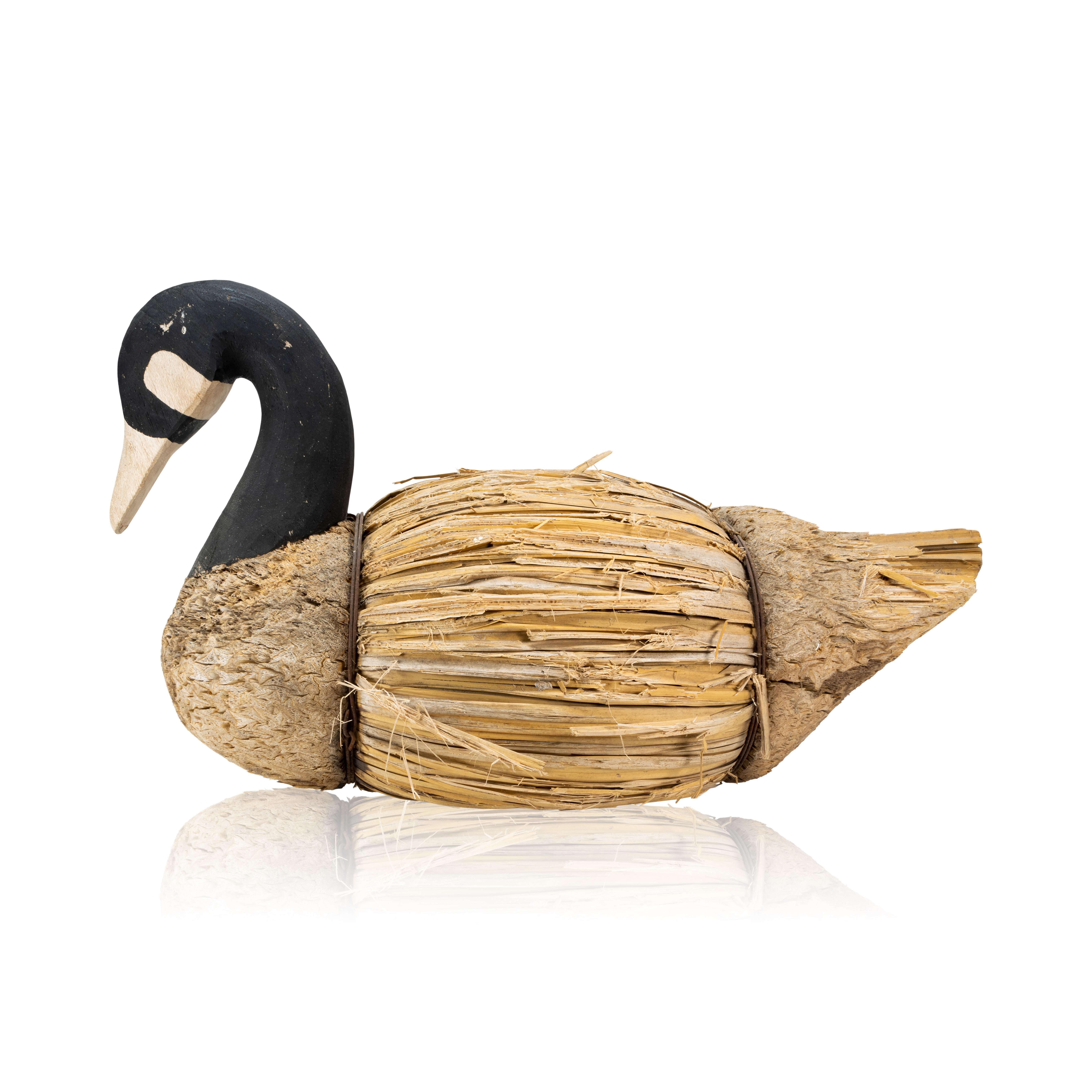 Amerikanische Gans Reed Decoy (Handgeschnitzt) im Angebot