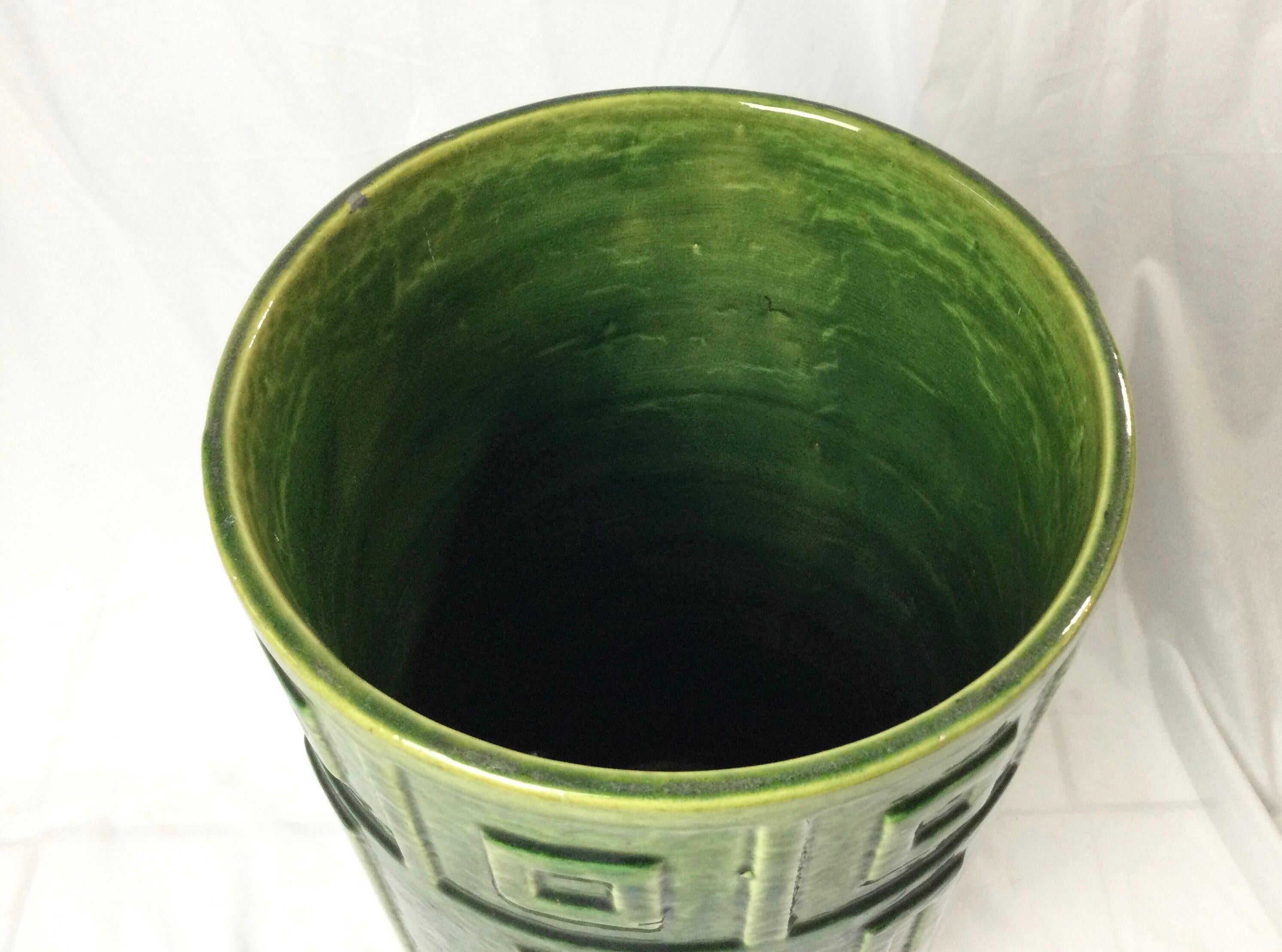 green umbrella stand