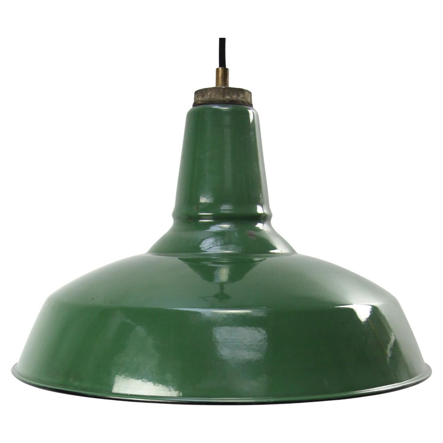Lampes à suspension industrielles vintage américaines en émail vert par Benjamin