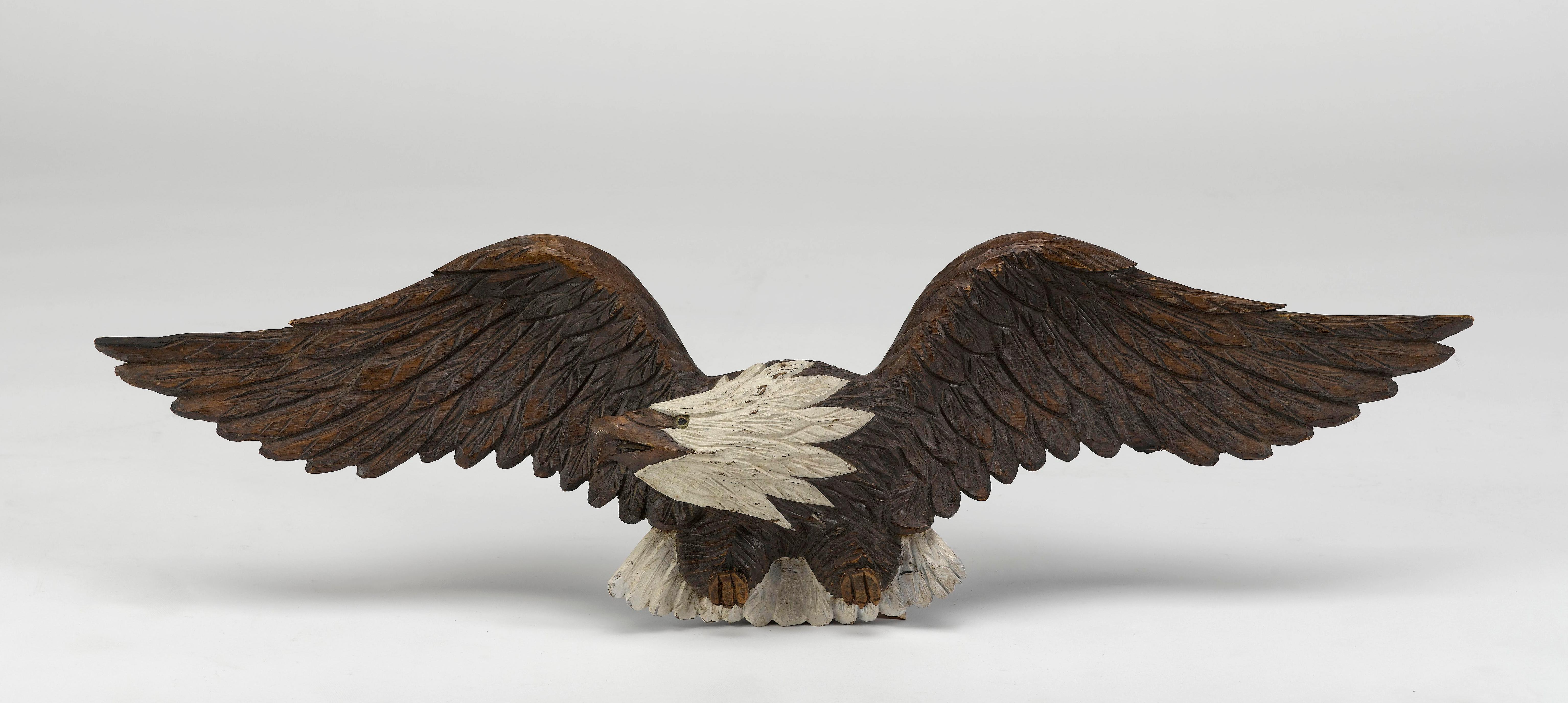 American Hand-Carved Folk Eagle, Early to Mid 20th Century In Good Condition For Sale In Colorado Springs, CO