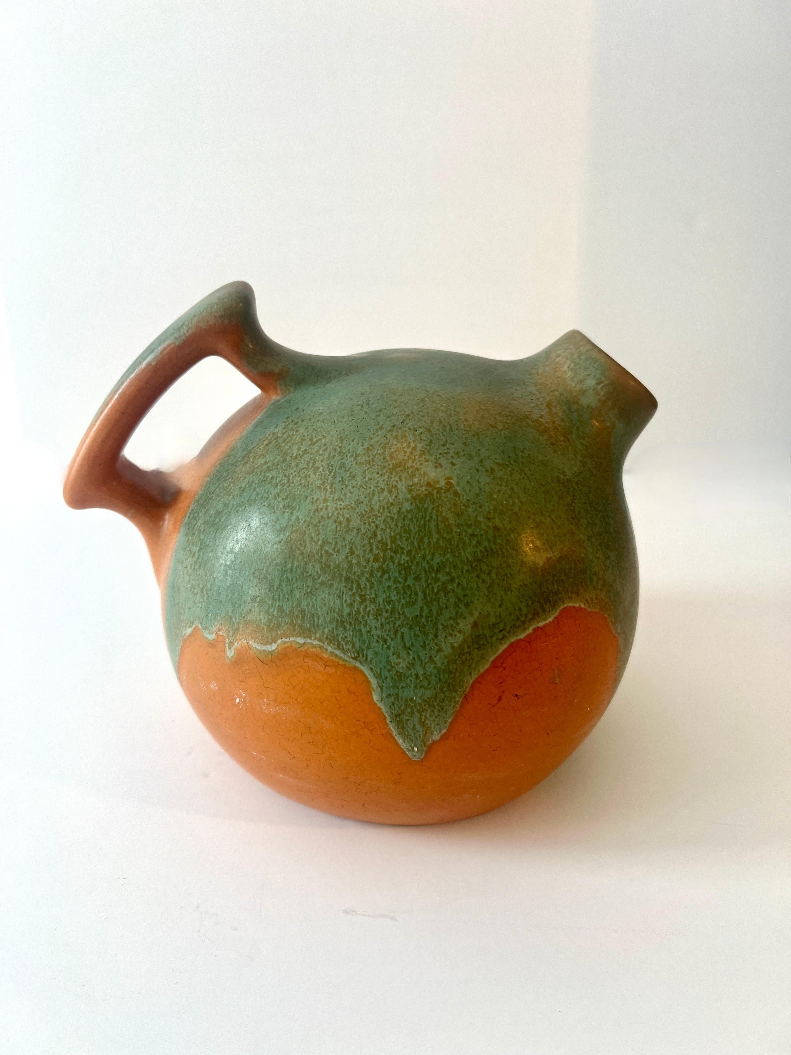 Jarra redonda de cerámica artesanal americana Moderno orgánico en venta