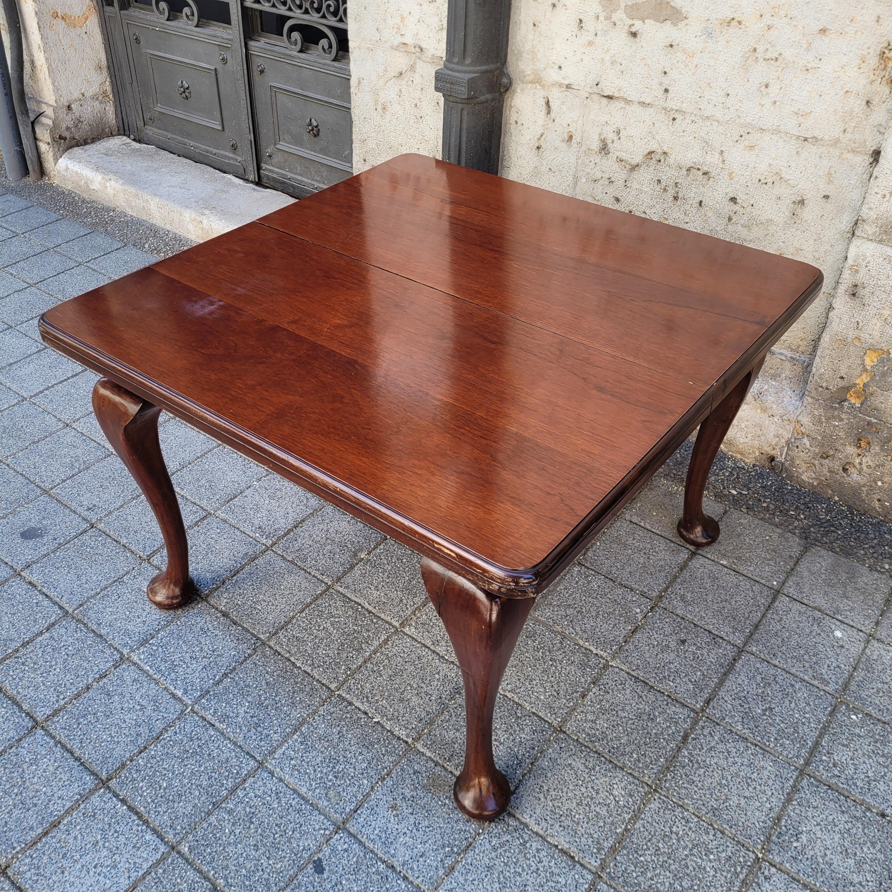 American Hand-Cranked Dining Table by J & JW Meeks, New York For Sale 3