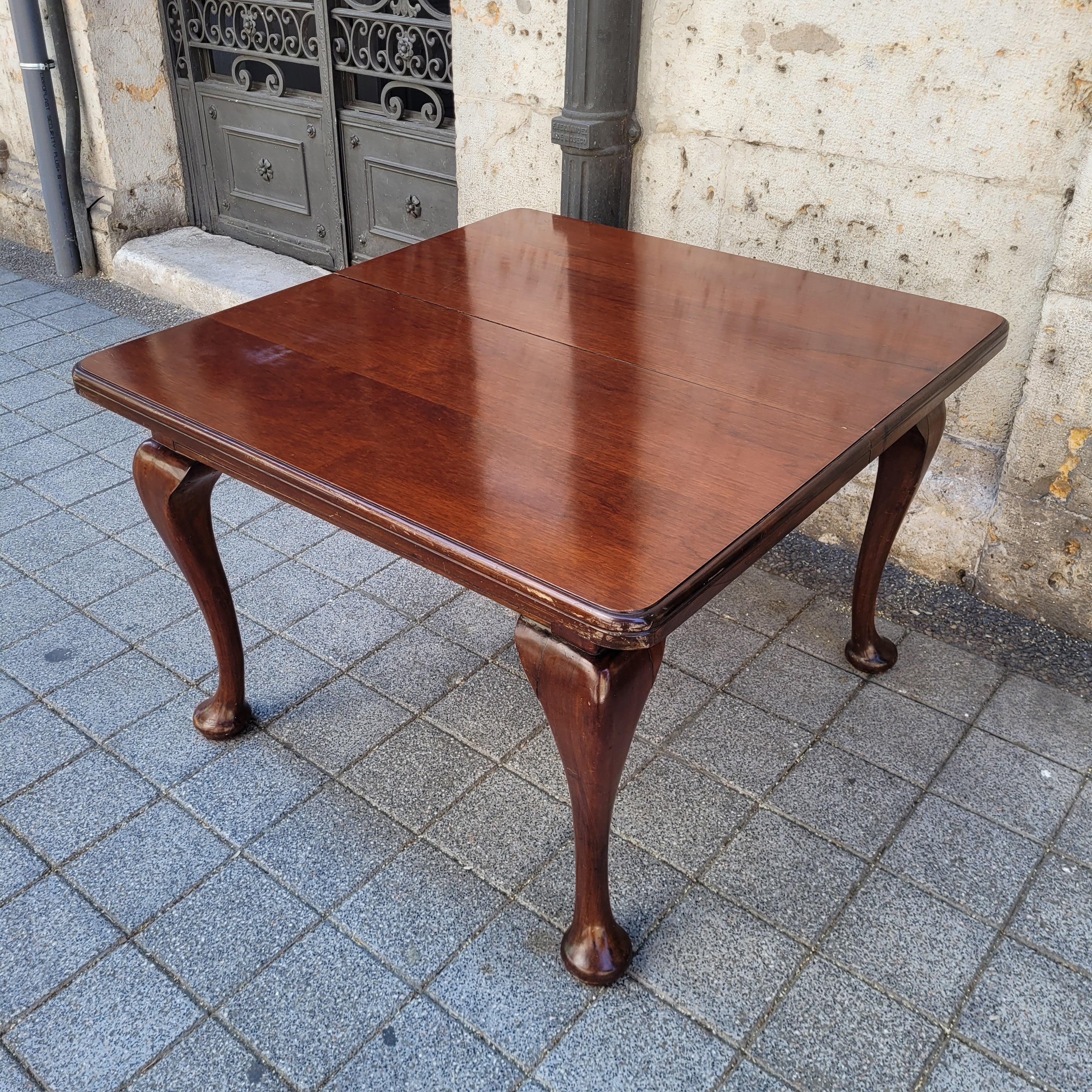 American Hand-Cranked Dining Table by J & JW Meeks, New York For Sale 2
