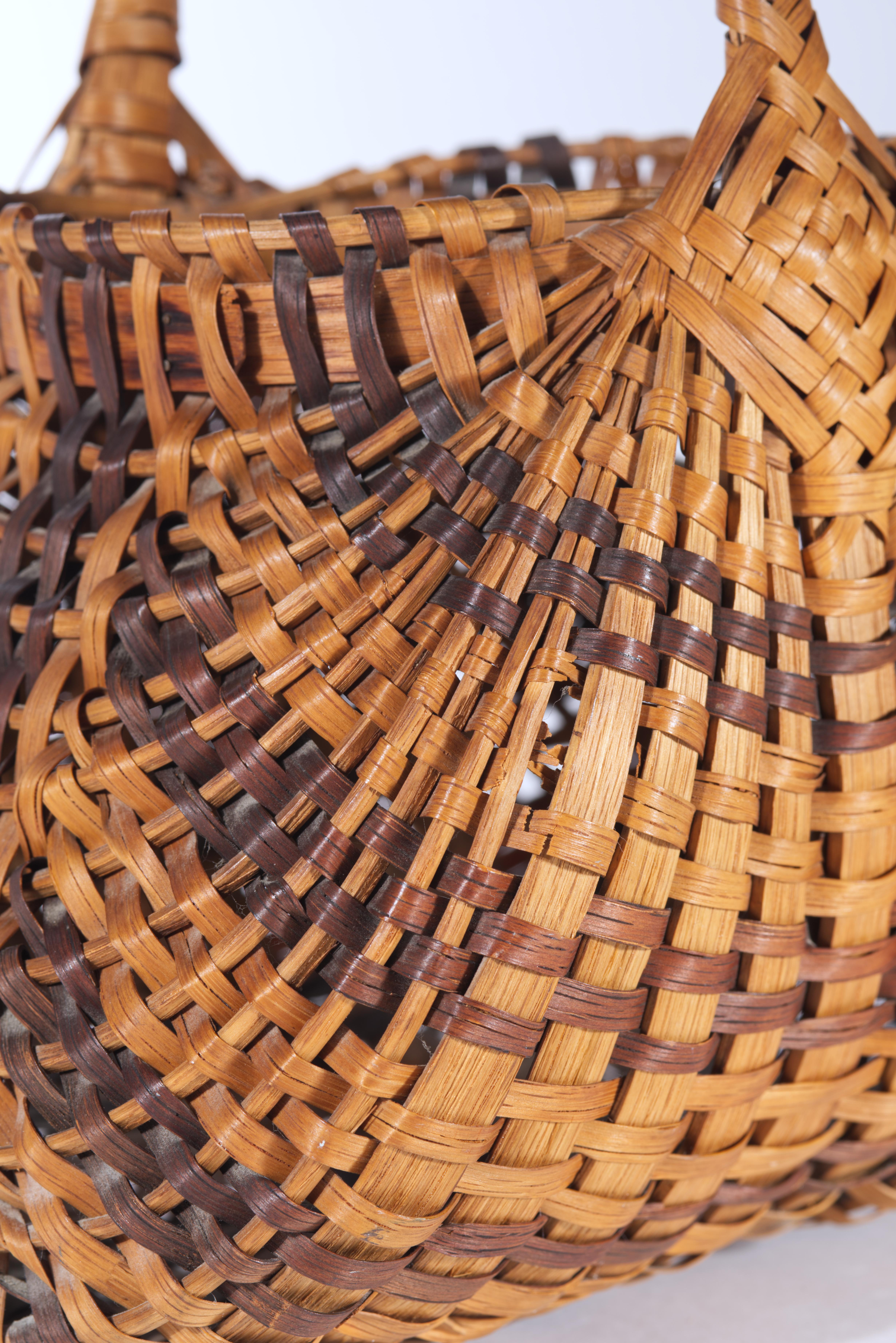 American Hand Woven Splint Wicker Gathering Buttocks Basket For Sale 2