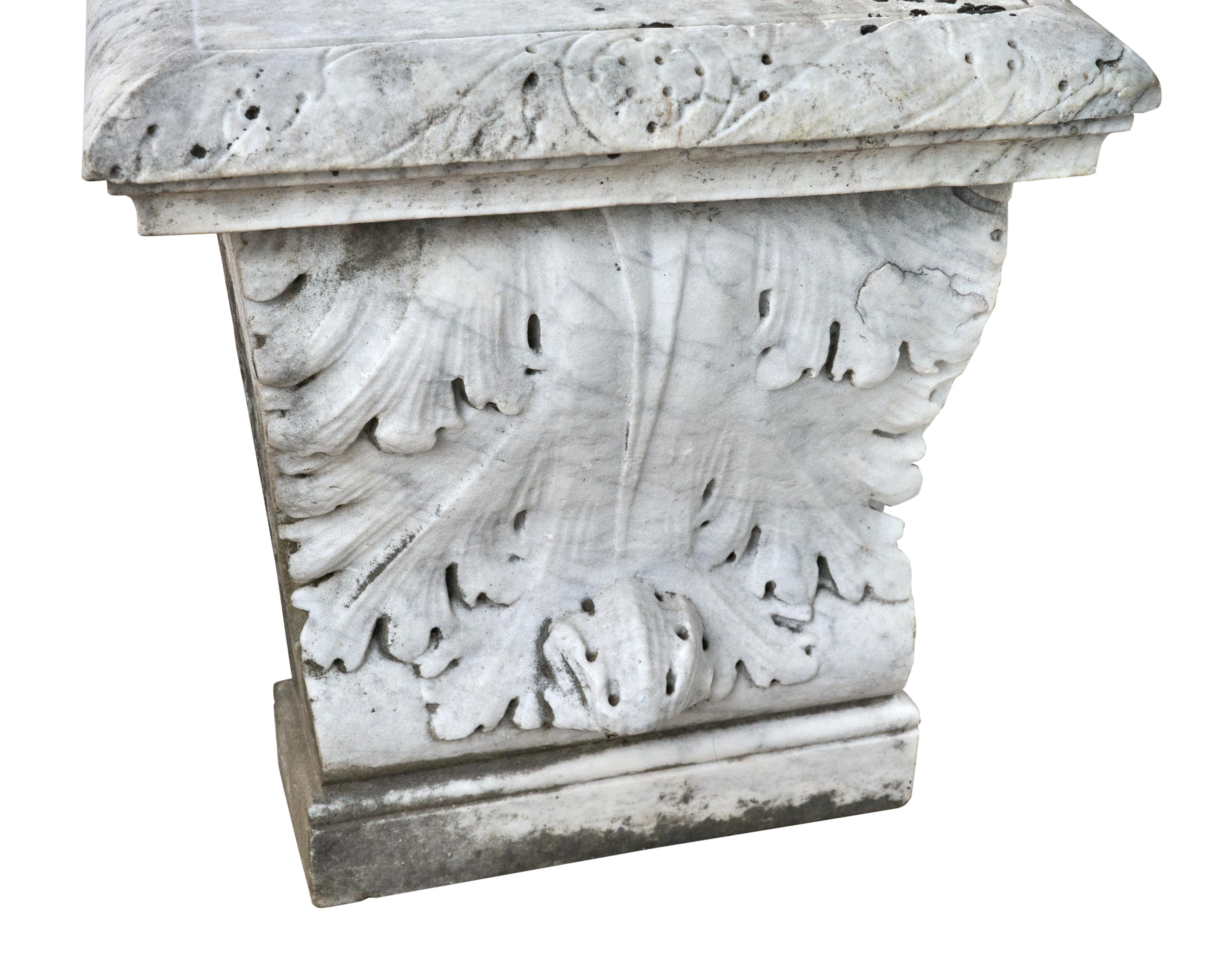 American Heavily Carved Marble Bench with Satyr Heads In Good Condition In Chicago, IL