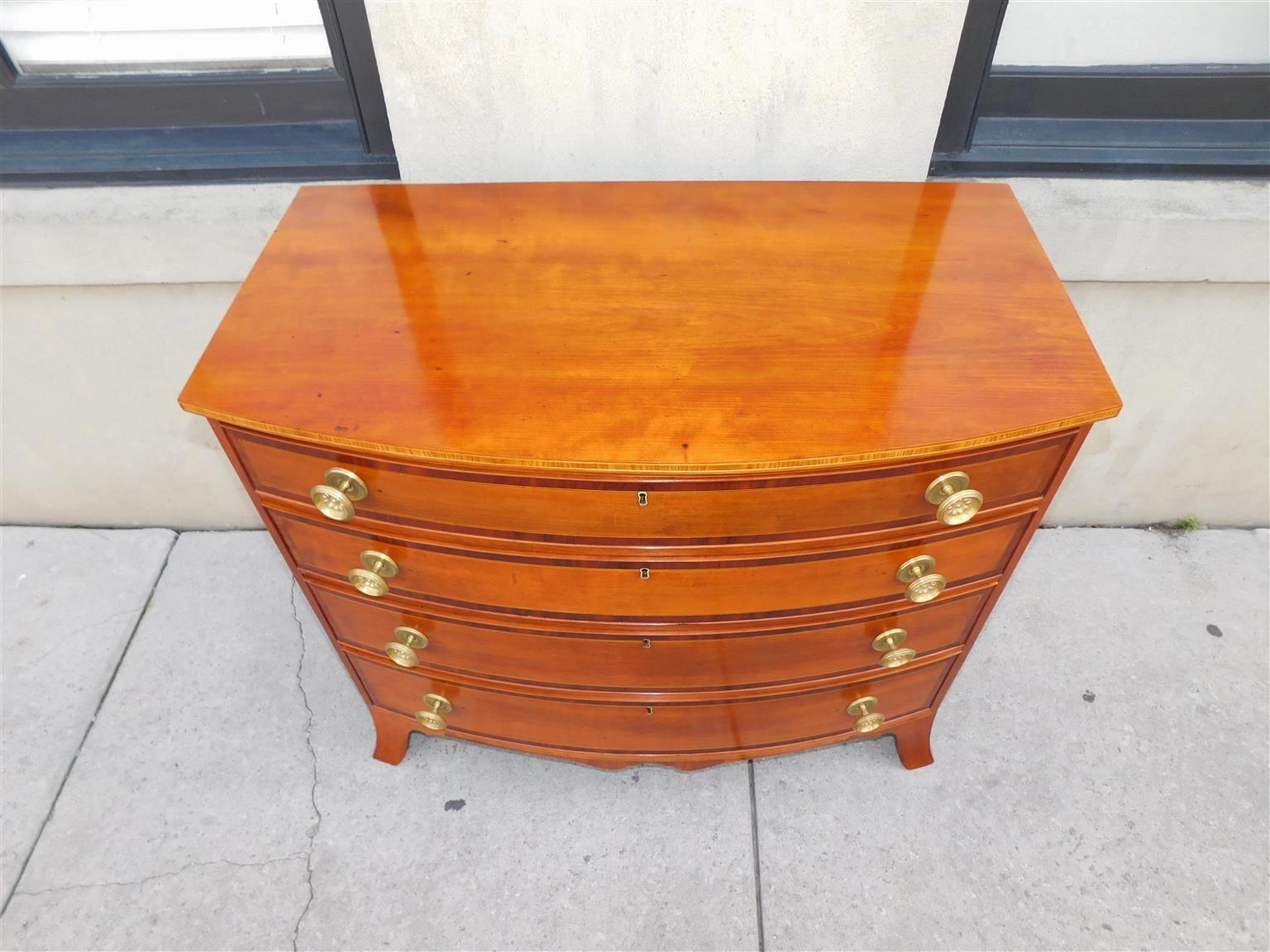 American Hepplewhite Cherry Satinwood Inlay Bow Front Chest on Splayed Feet 1810 In Excellent Condition For Sale In Charleston, SC