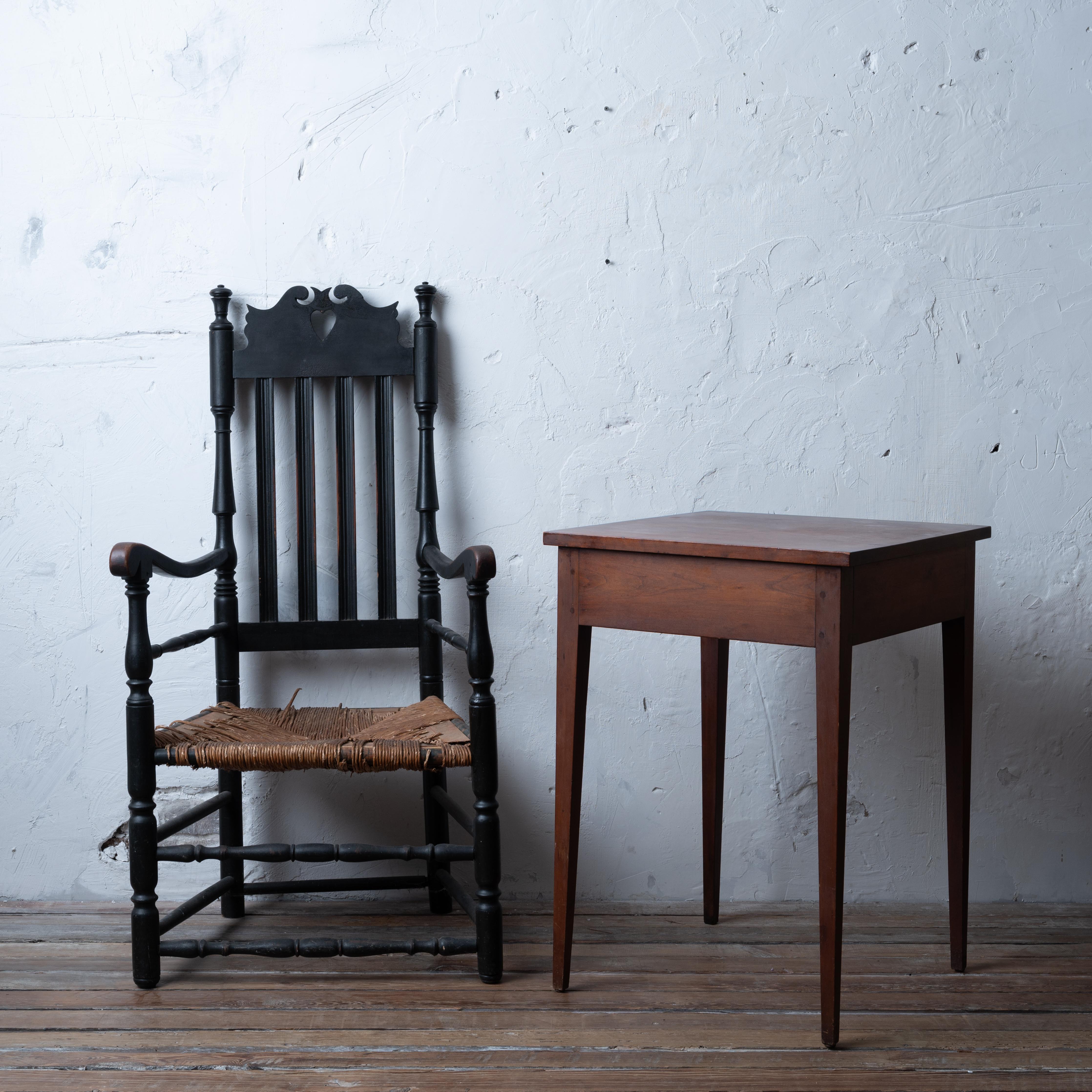 Américain Stand américain en cerisier Hepplewhite, c. 1800 en vente
