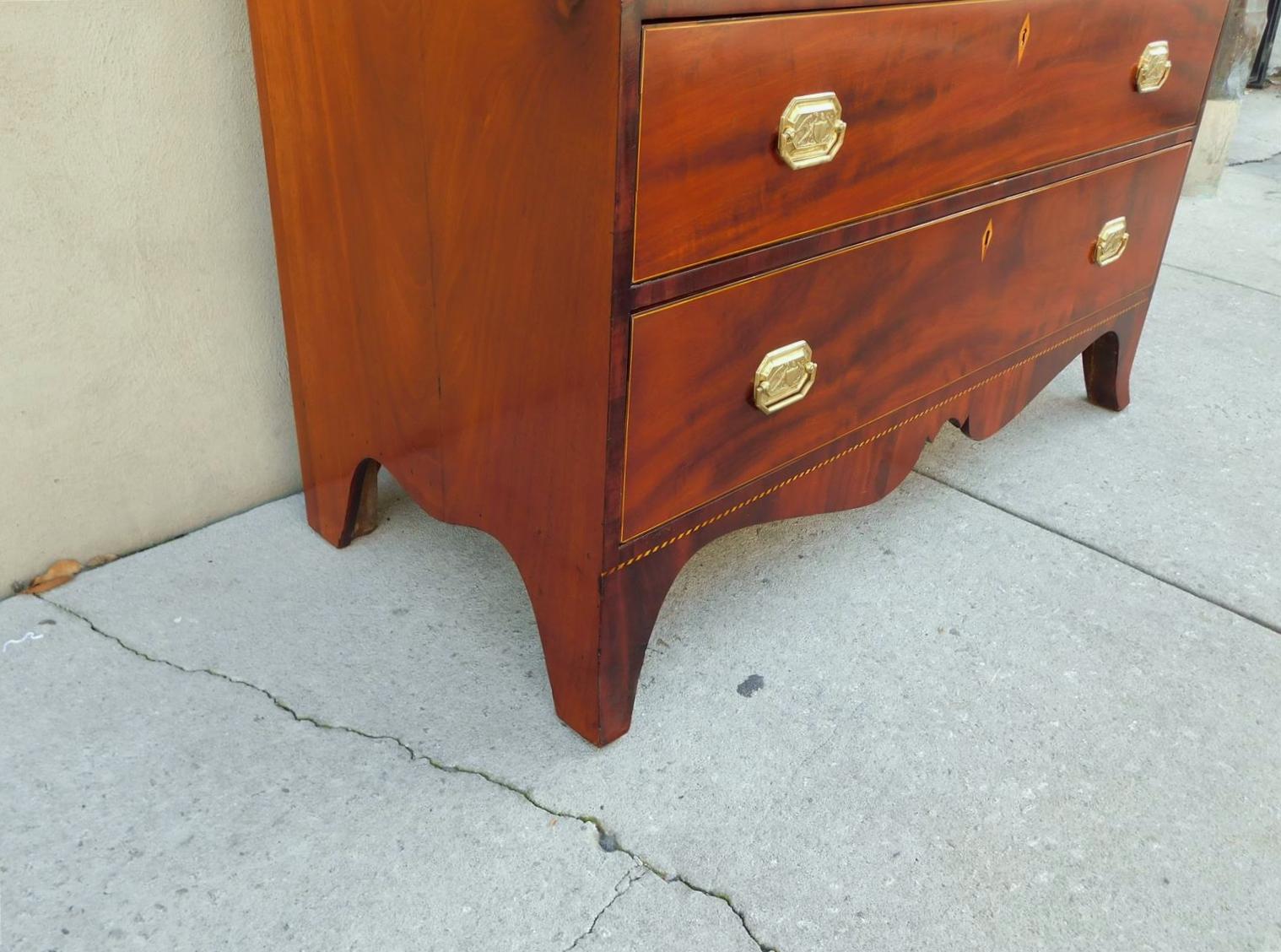 American Hepplewhite Mahogany Inlaid Chest of Drawers w/ Orig. Brasses, C. 1800 For Sale 3