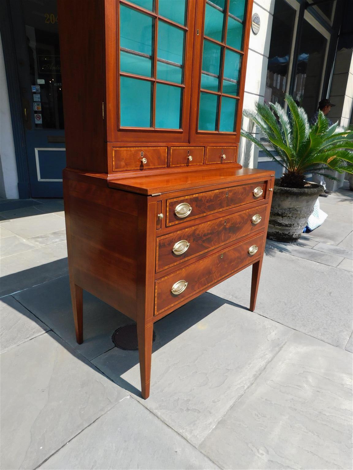American Hepplewhite Mahogany Inlaid Fall Front Secretary with Bookcase, C. 1790 For Sale 4