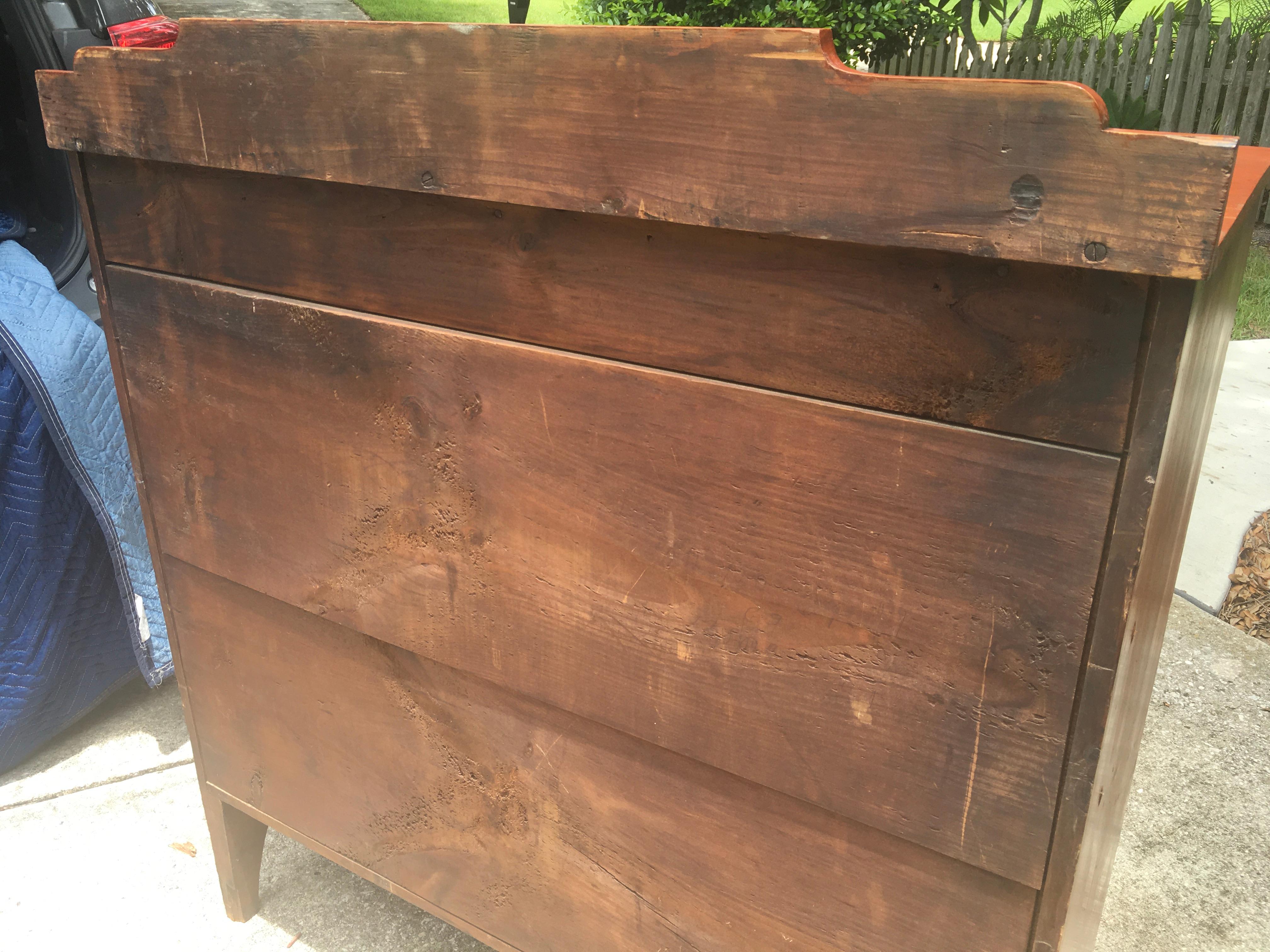 Pine American Hepplewhite Grain Painted Chest For Sale