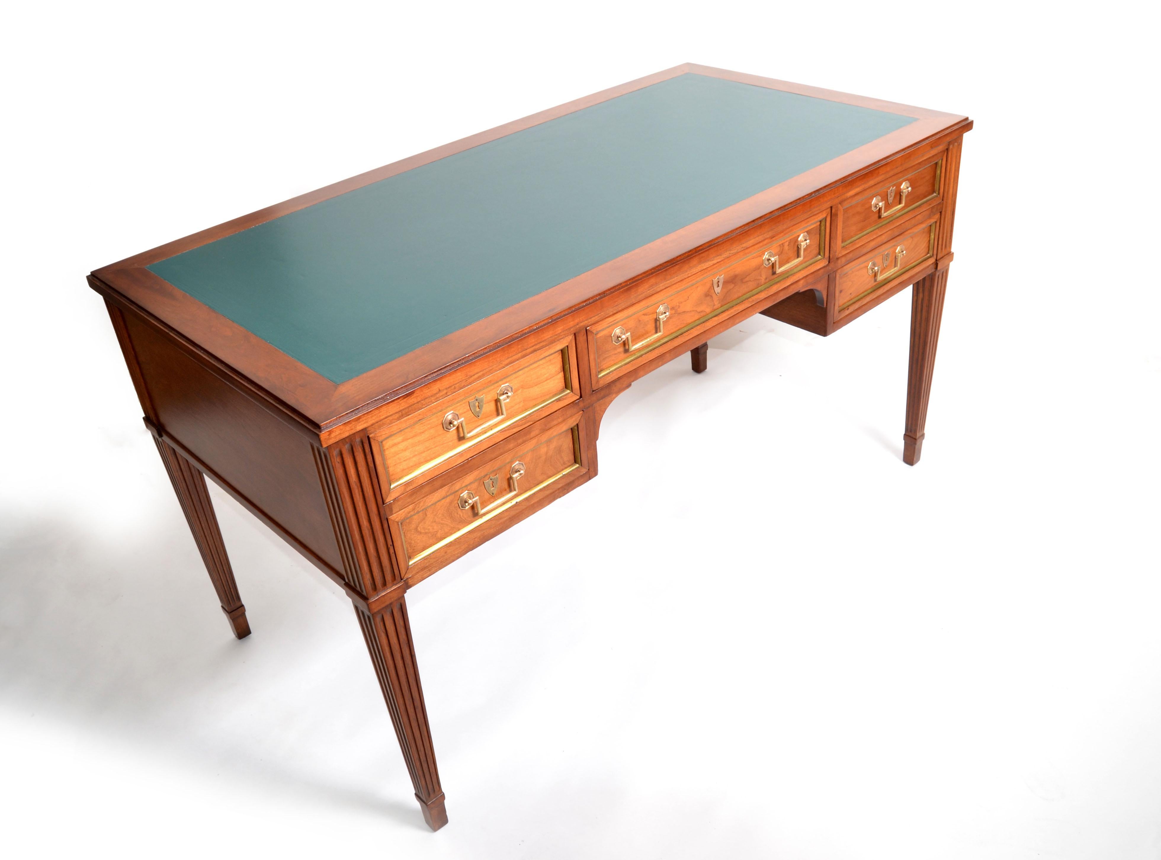 American Hollywood Regency Walnut & Green Leather Top, Writing Table Desk 1950 5