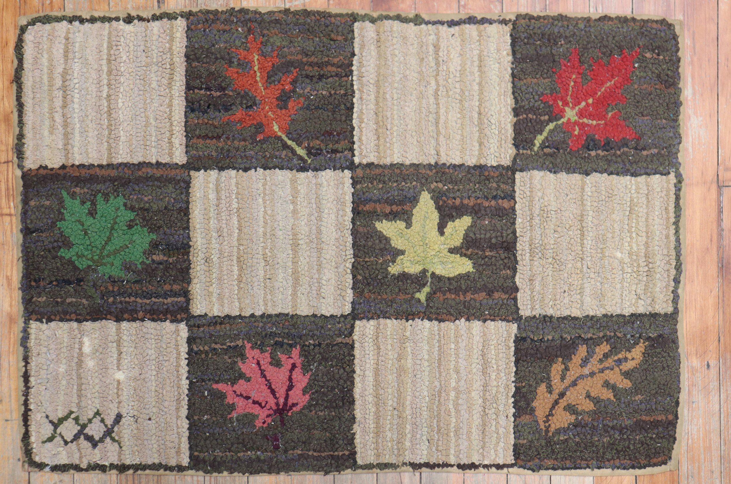 20th Century American Hooked Floral Rug For Sale
