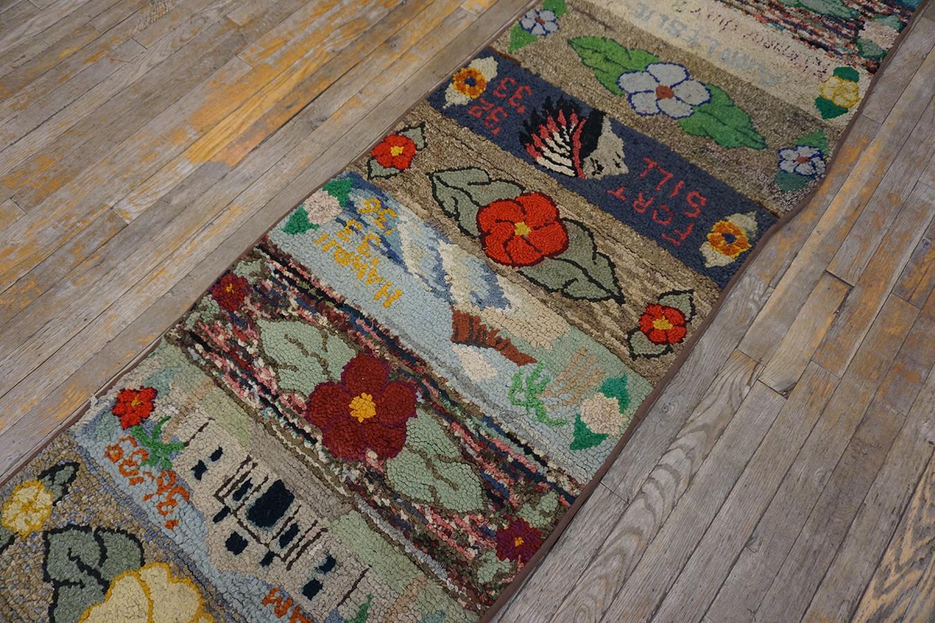 Début du 20ème siècle Tapis américain à capuche 2' 6''x12' 2'' en vente
