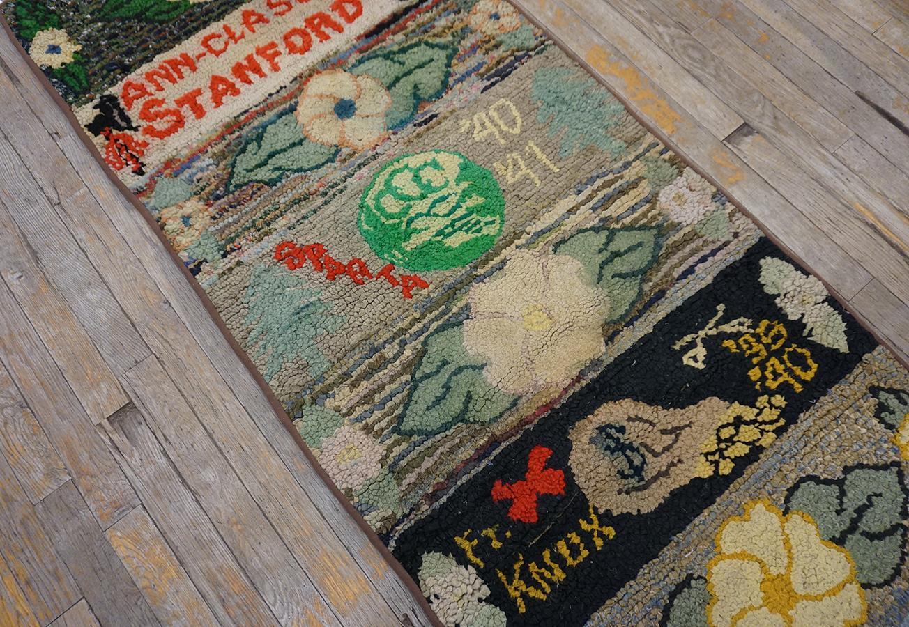 Tapis américain à capuche 2' 6''x12' 2'' en vente 1
