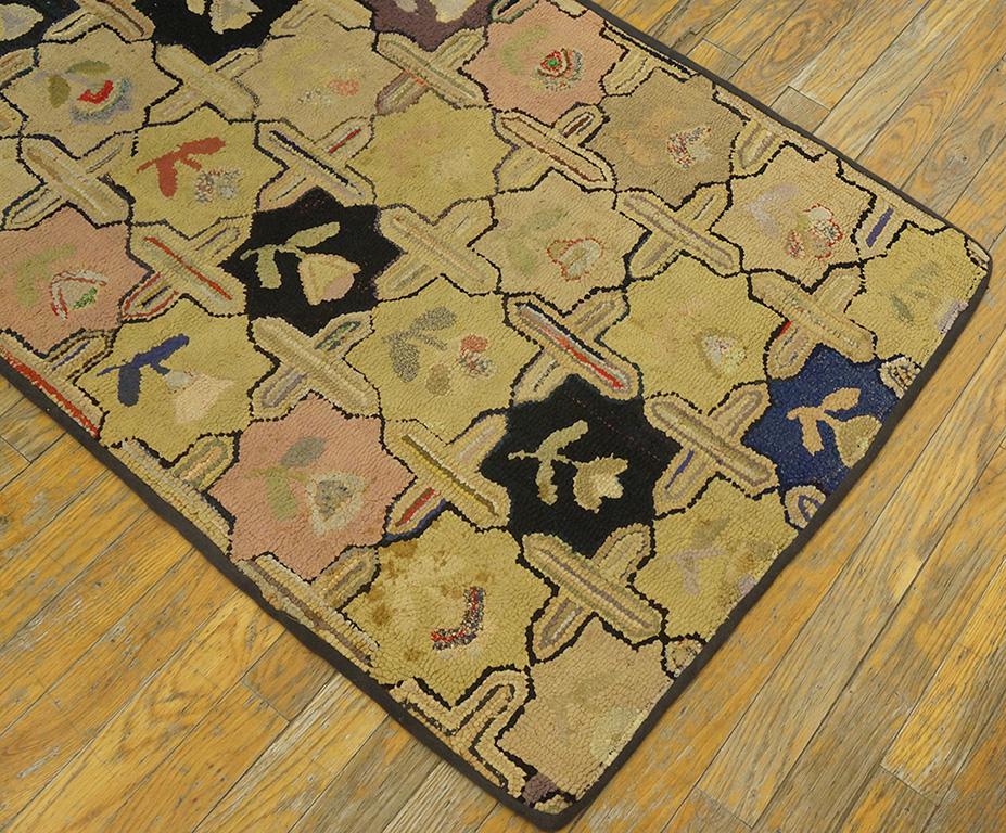 Hand-Woven Early 20th Century American Hooked Rug ( 2'5