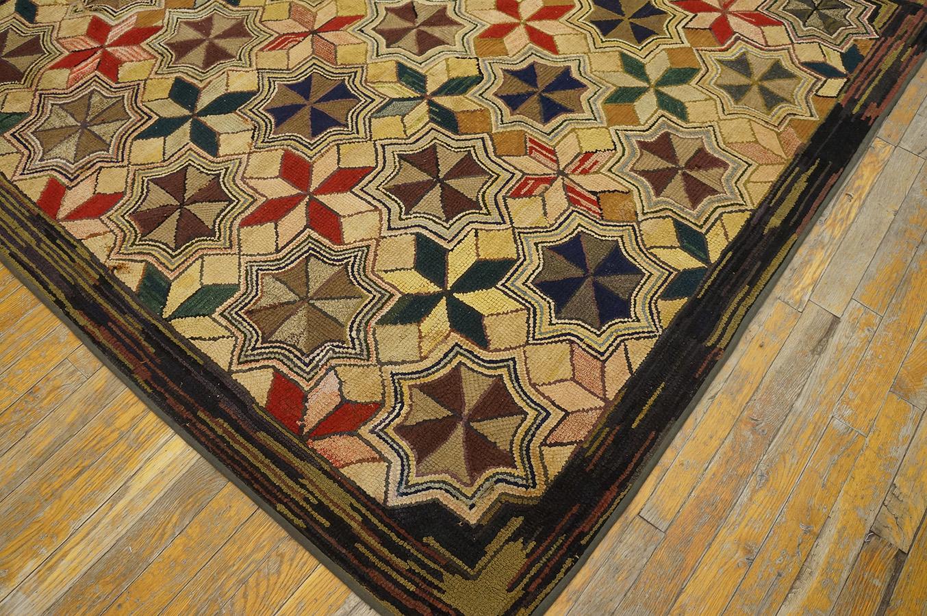 Early 20th Century American Hooked Rug ( 5' 9'' x 6'  - 175 x 182 cm ) For Sale 6