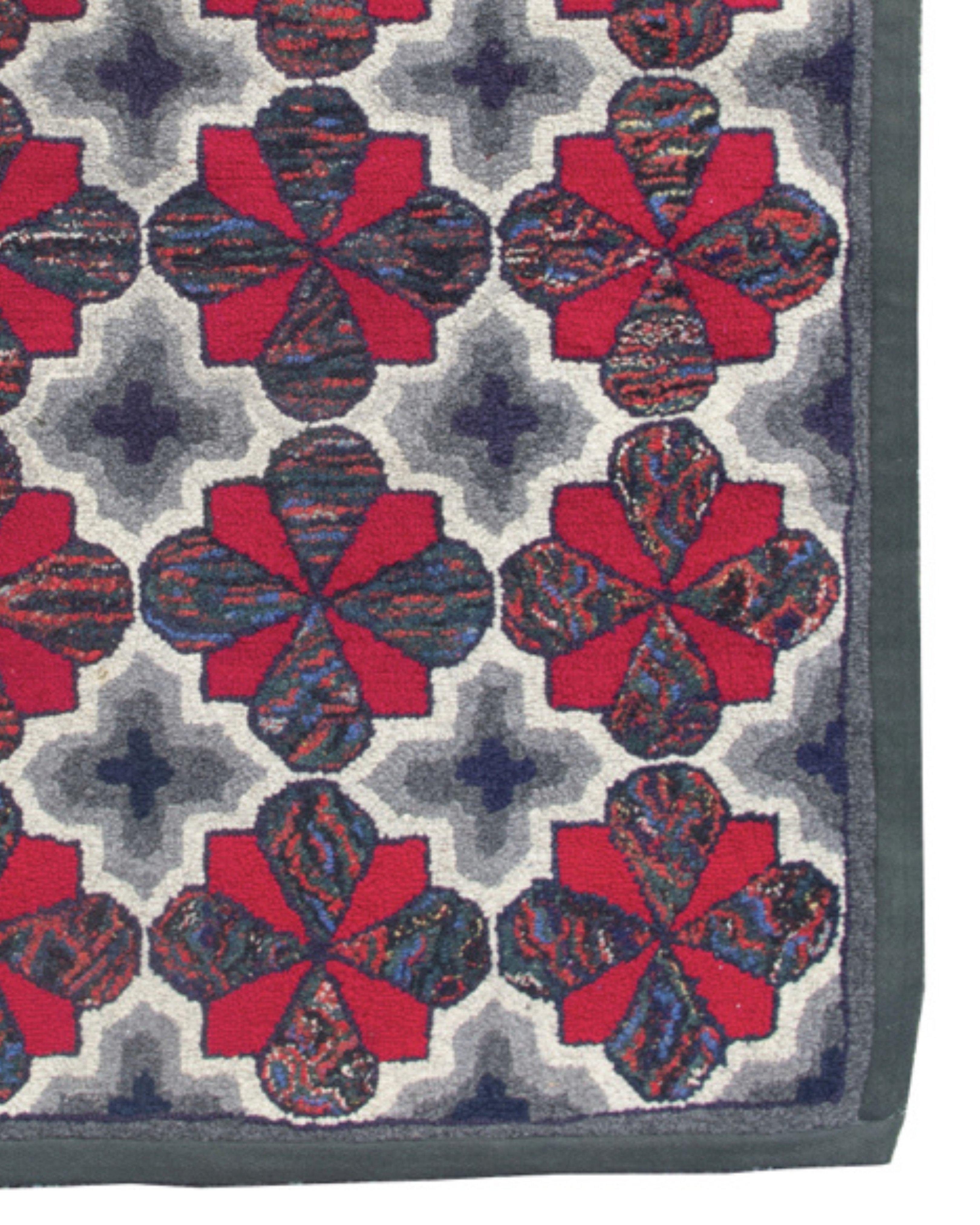 American Hooked Rug, Early 20th Century For Sale 1