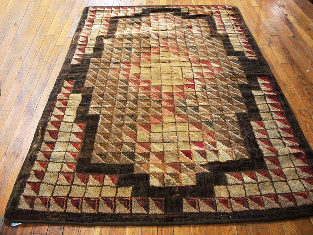 Antique American Hooked Rug, Size: 4'2